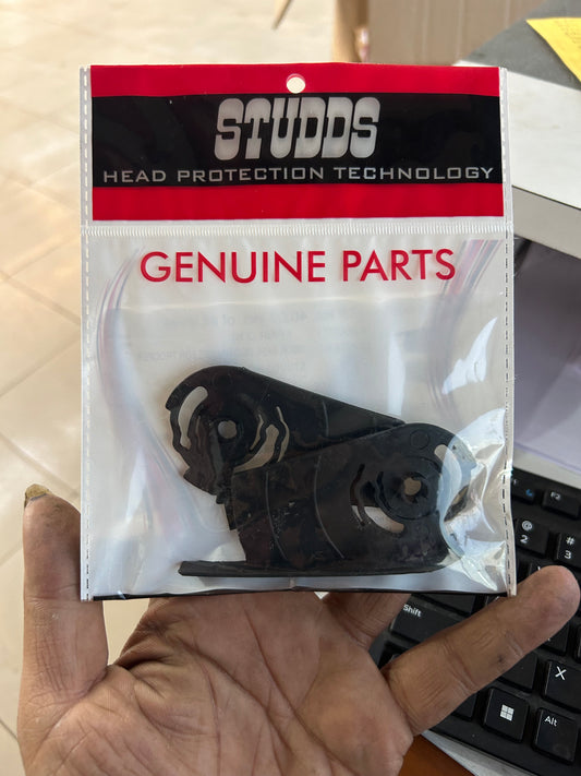 STUDDS VISOR BASE MECHANISM FOR TROOPER