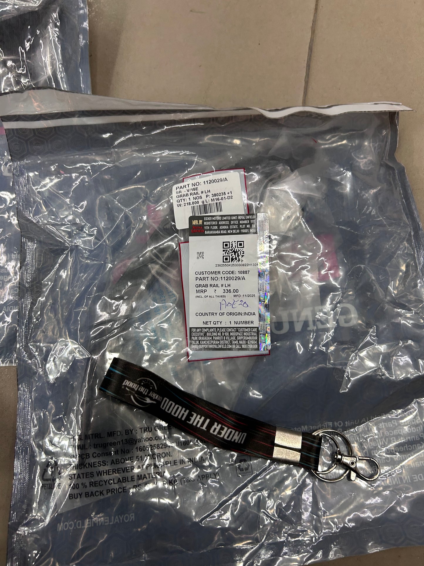 1120030/A – Grab Rail RH (Right-Hand Pillion/Support Handle) for Thunderbird 350X (BS4), Thunderbird 500X (BS4) & Thunderbird 350/500 ABS “NTB” – Genuine Royal Enfield