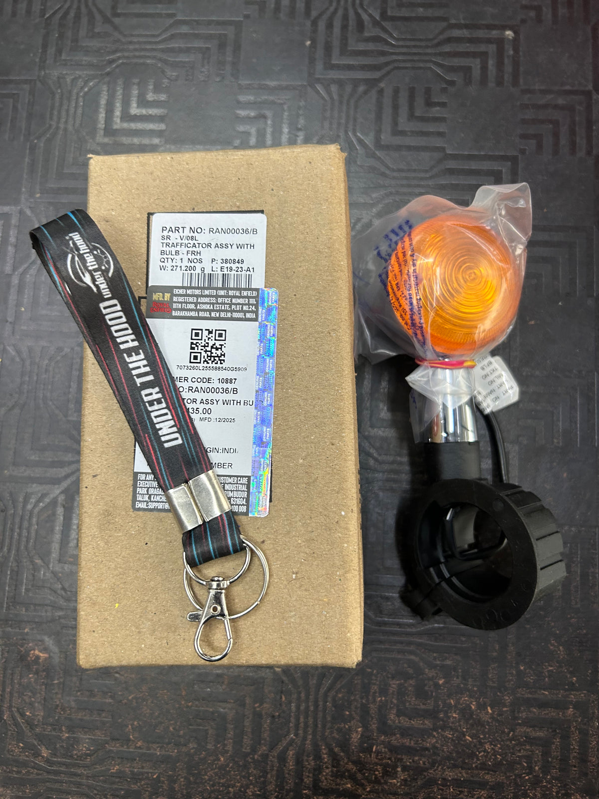 RAN00036 / RAN00036/B Royal Enfield – Trafficator Assembly with Bulb, Front Right (Chrome) FRH (CH) for Classic 350 Reborn (J-Series BS6) & New Bullet 350 | Genuine OEM