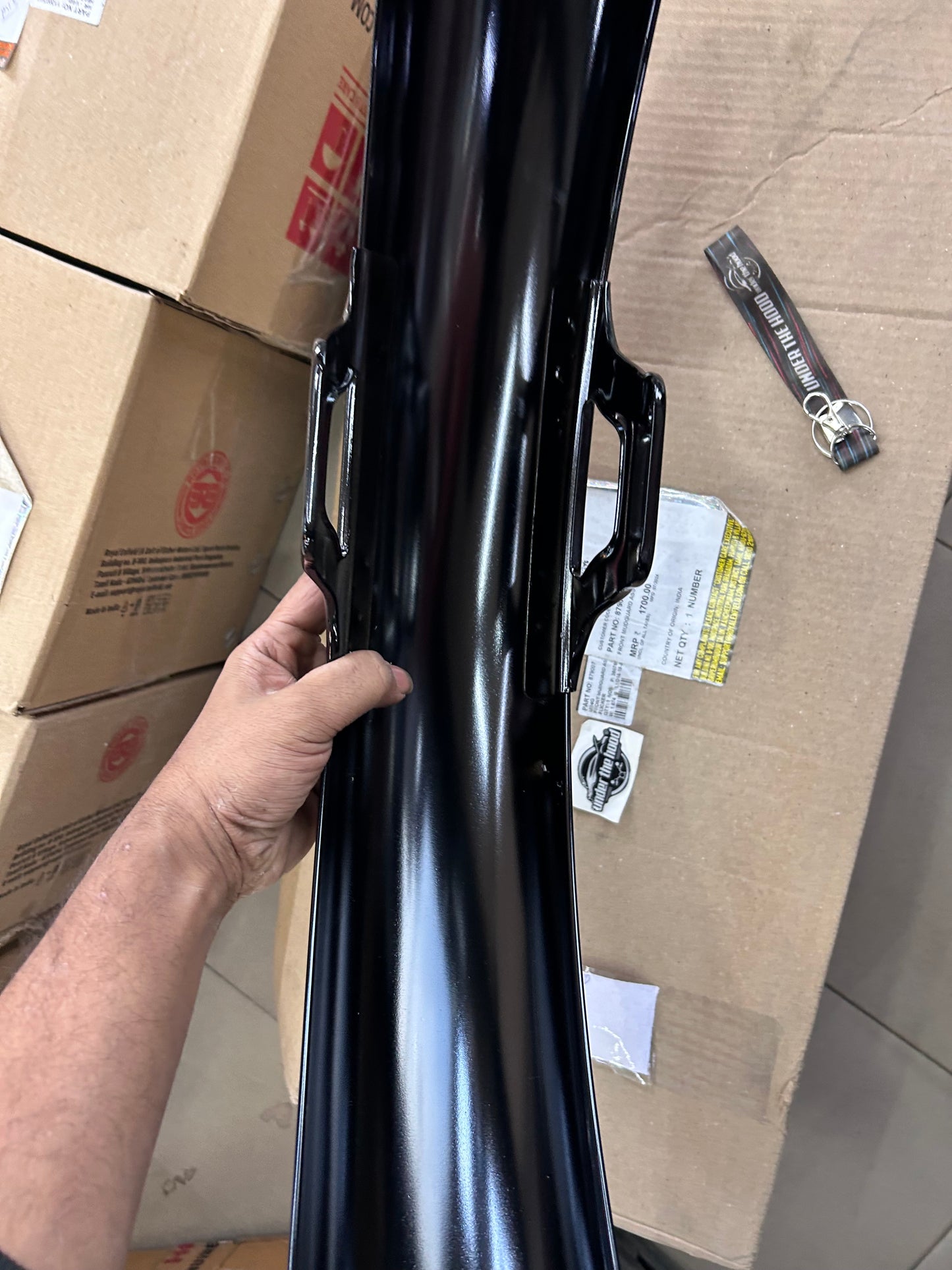 879007 – Front Mudguard Assembly, “Flicker” (NT51/VT31 Finish) for Thunderbird 350 (NTB), Thunderbird 500 (NTB) & Thunderbird X 350/500 (BS3–BS4/ABS) – Genuine Royal Enfield