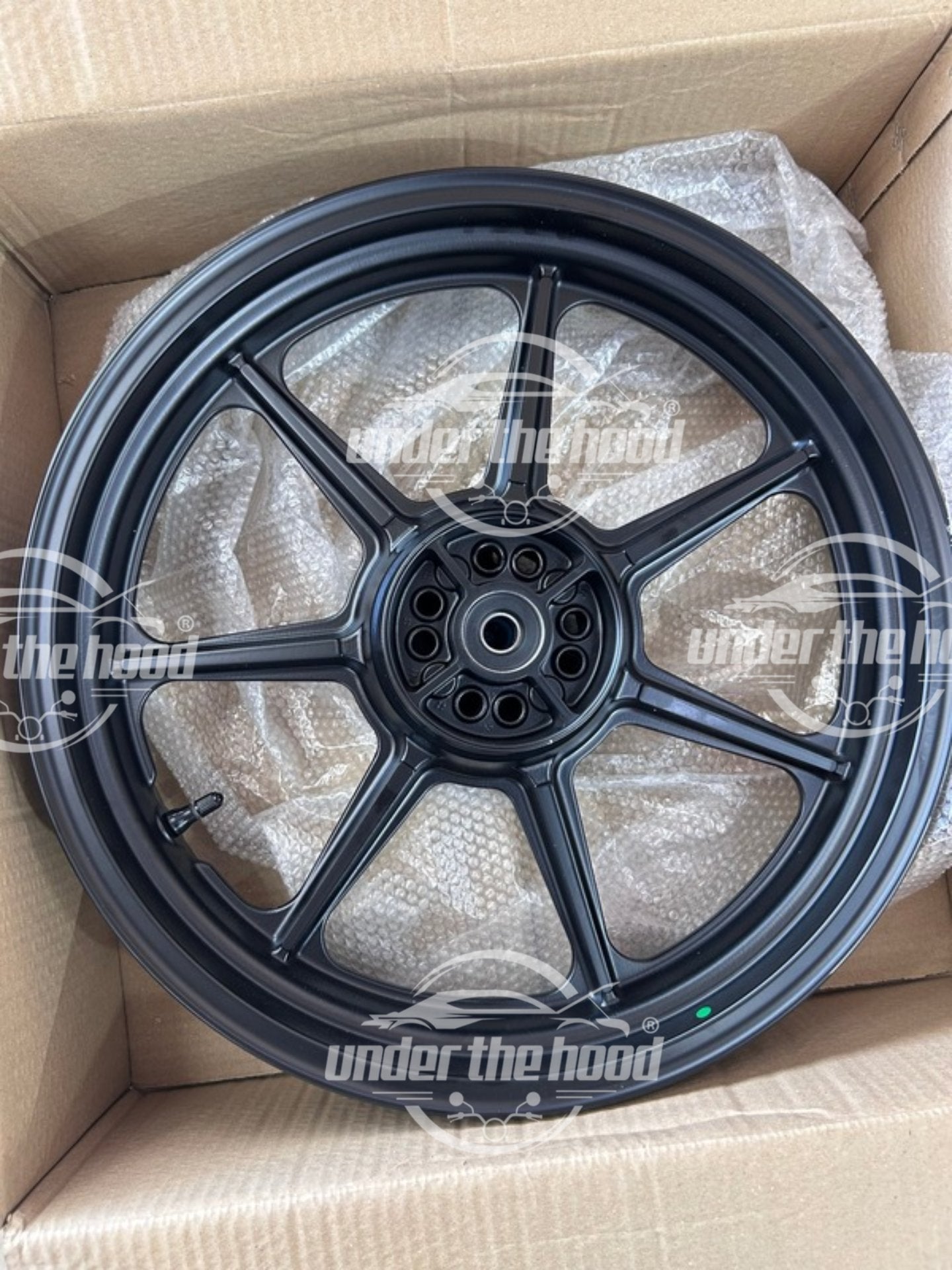 Royal Enfield RAT00704/A Rear Alloy Wheel 18-inch – OEM Tubeless Upgrade for GT 650 & Interceptor 650