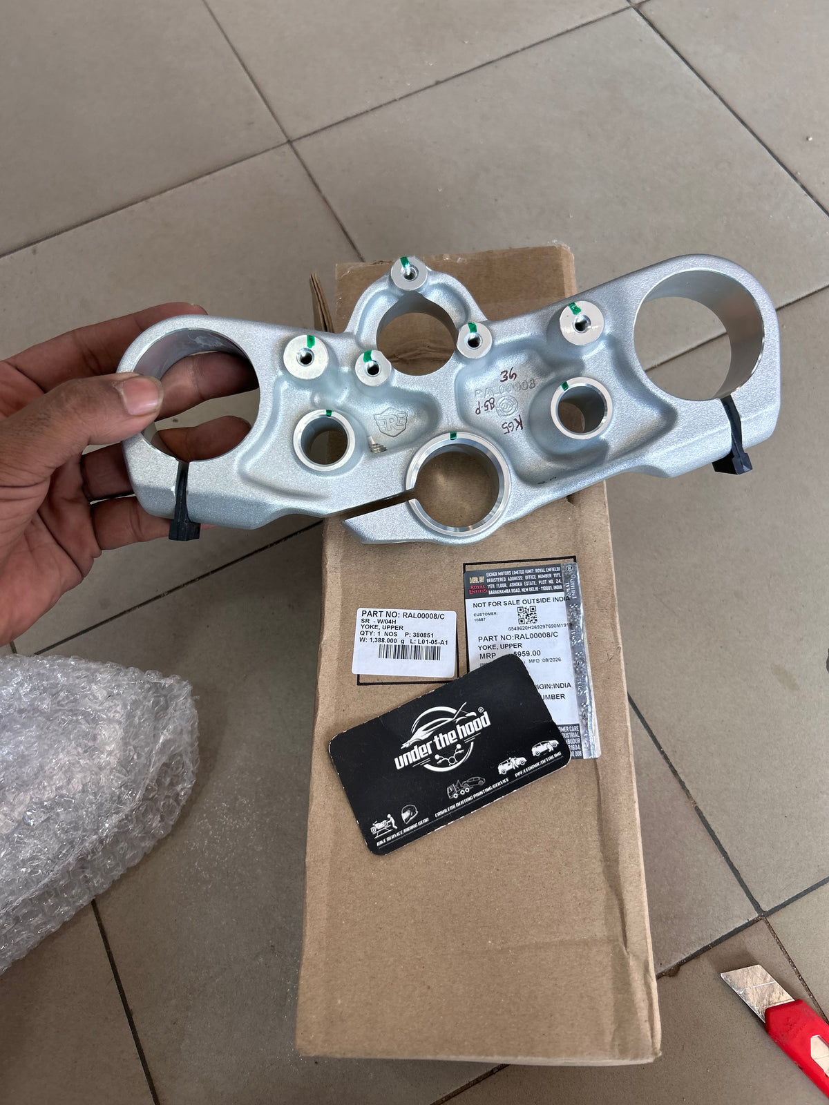 Royal Enfield Super Meteor 650 Upper Yoke / Top Triple Clamp RAL00008/C | Genuine OEM