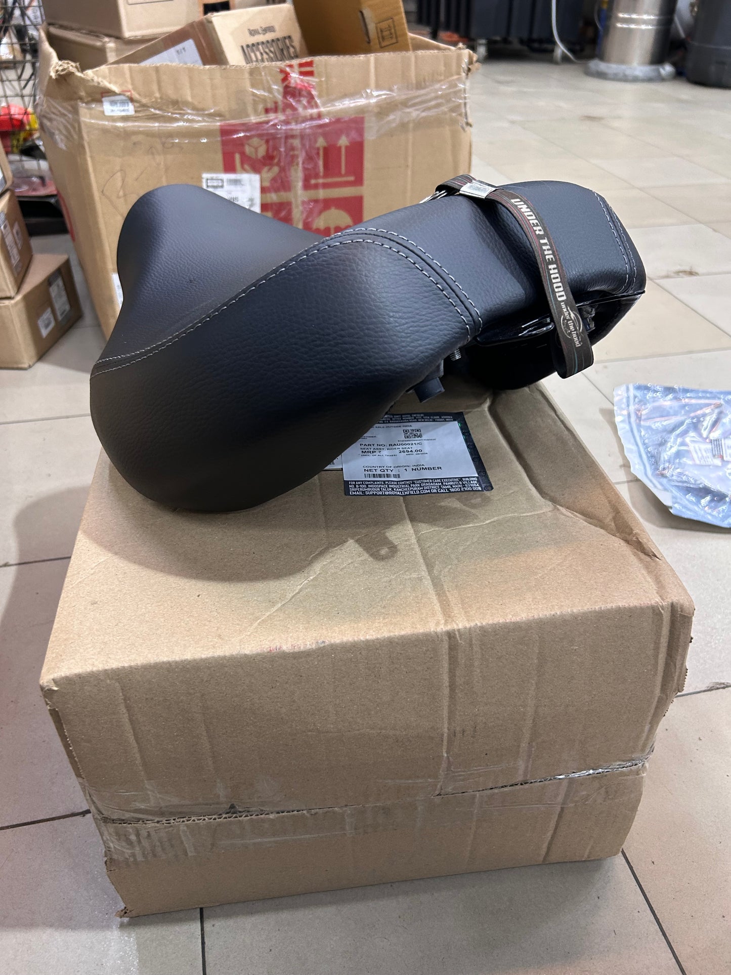 Royal Enfield Super Meteor 650 Rider Seat Assembly RAU00021/C