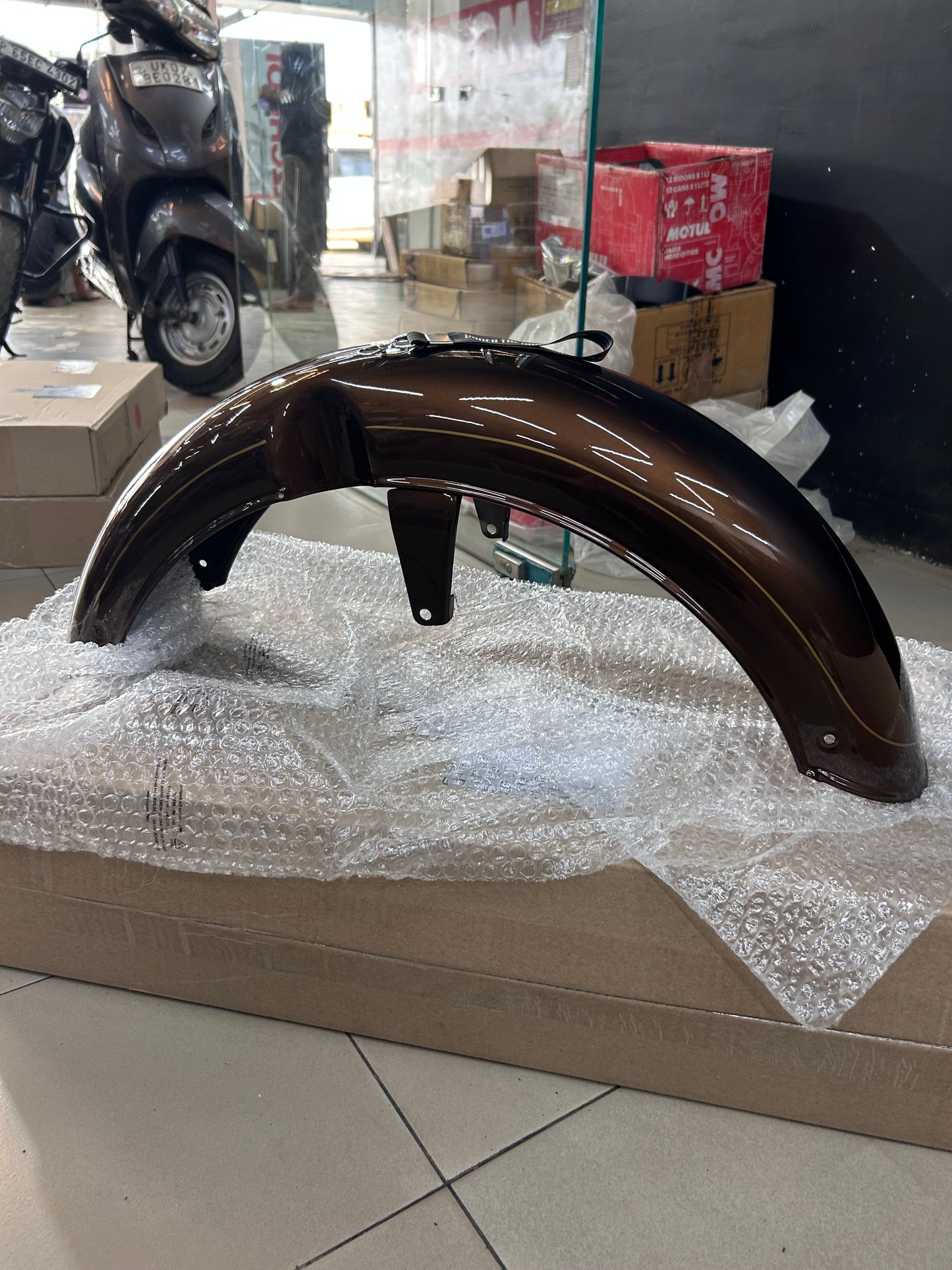 Royal Enfield Front Mudguard Assembly Brown & Gold Pinstripe RAG01134/A for Classic 350 Medallion Bronze