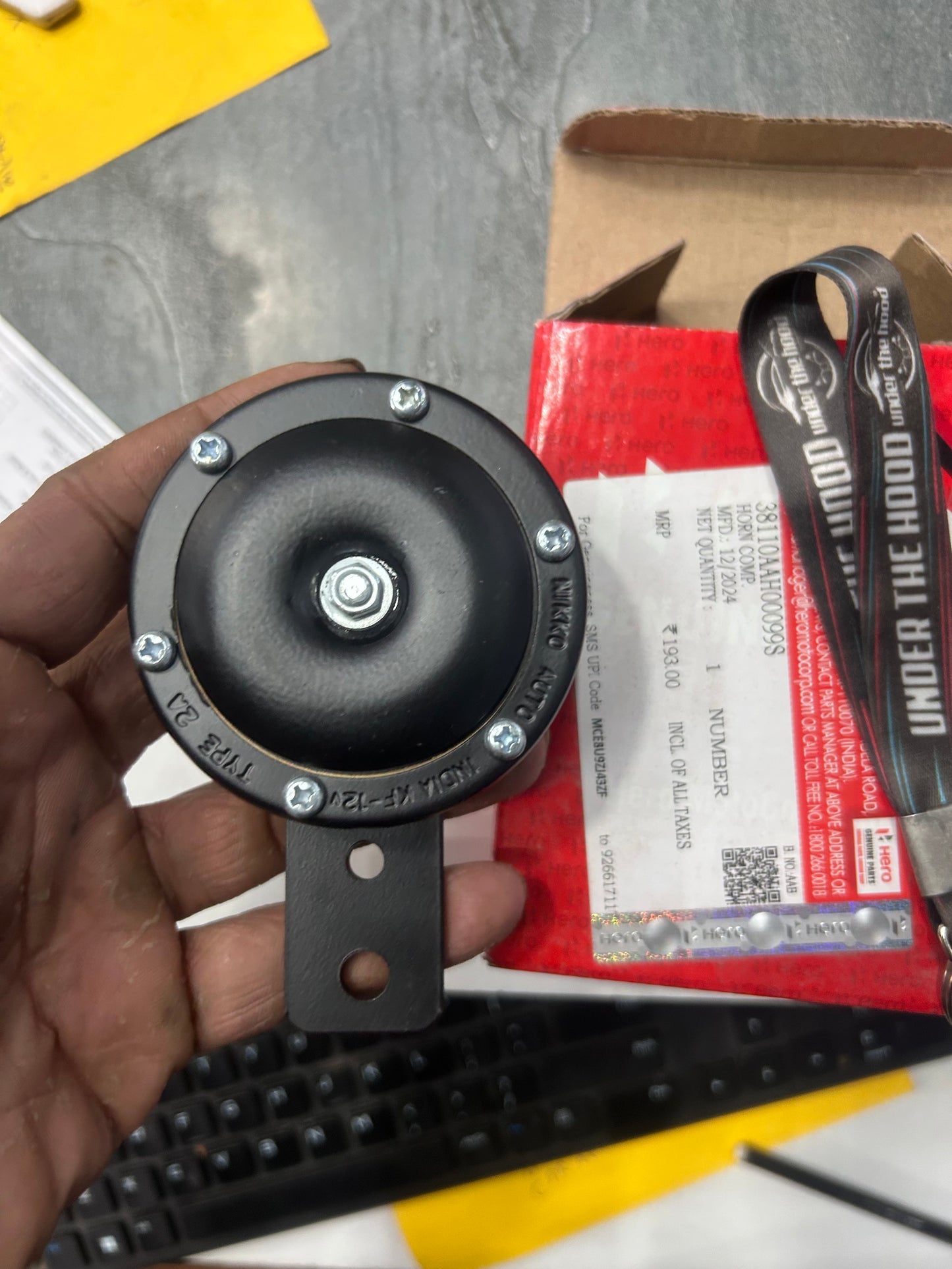 Hero Genuine Horn 38110AAH00099S for HF Deluxe / HF Dawn / CD Dawn / Maestro