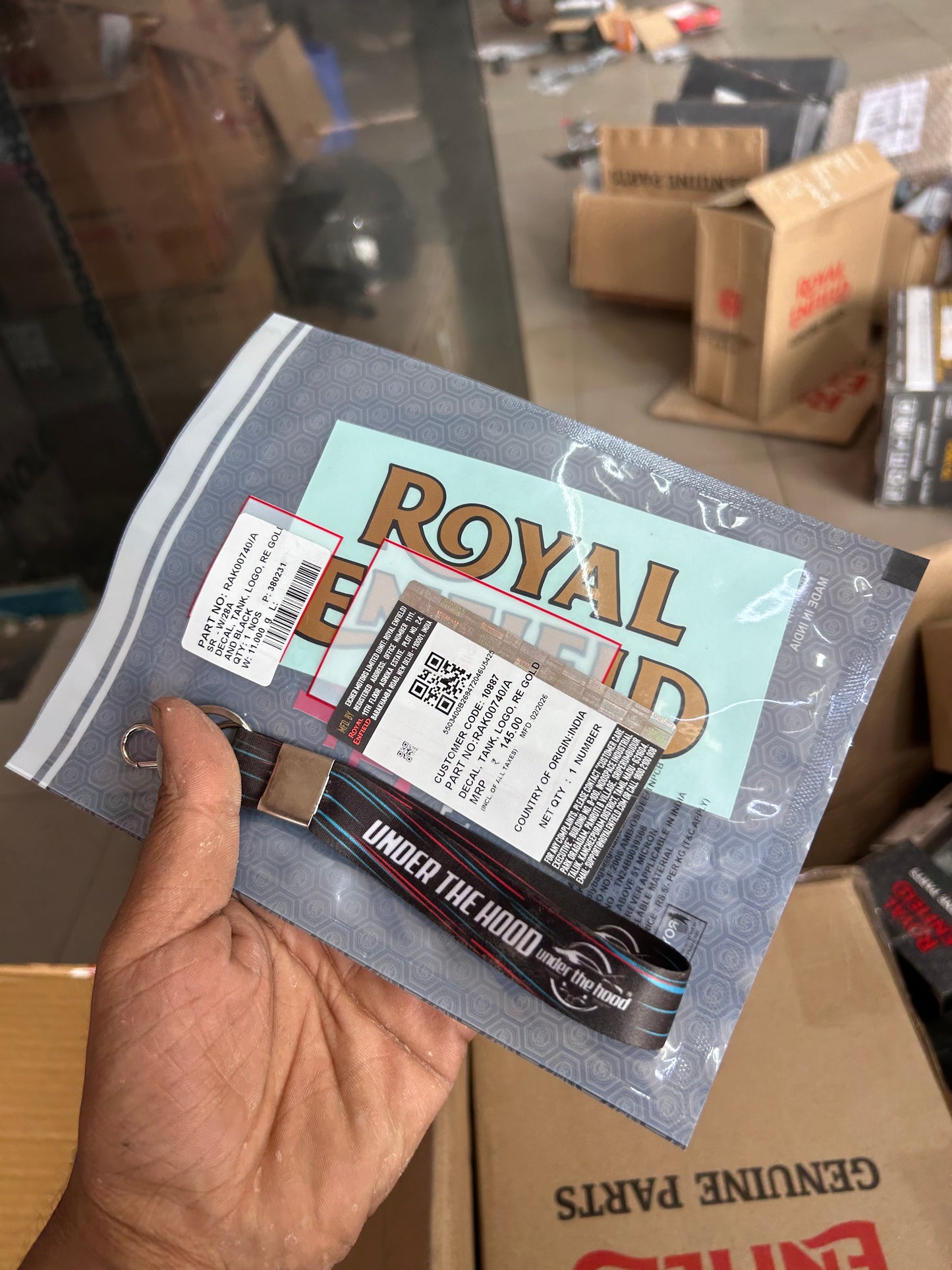 Fuel Tank Logo Decal RE Gold & Black for Continental GT 650 Mr Clean – Genuine Royal Enfield RAK00740/A