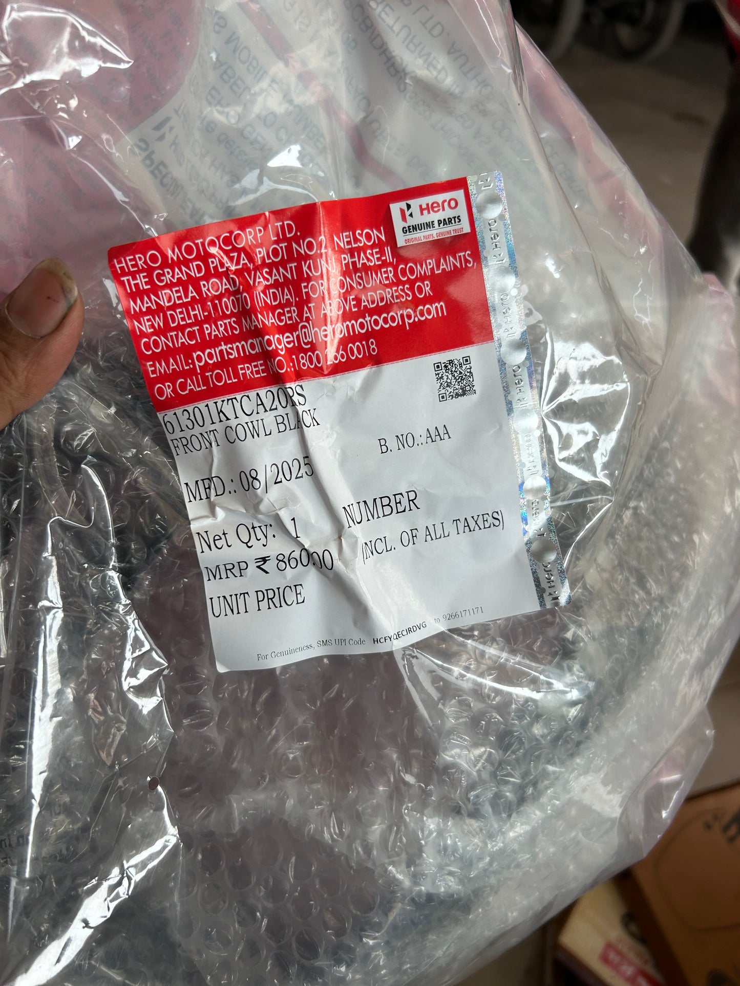 Hero Front Visor / Front Cowl – Black (NH-1) | Genuine OEM Part 61301KTCA20PS – For Super Splendor & Compatible Models