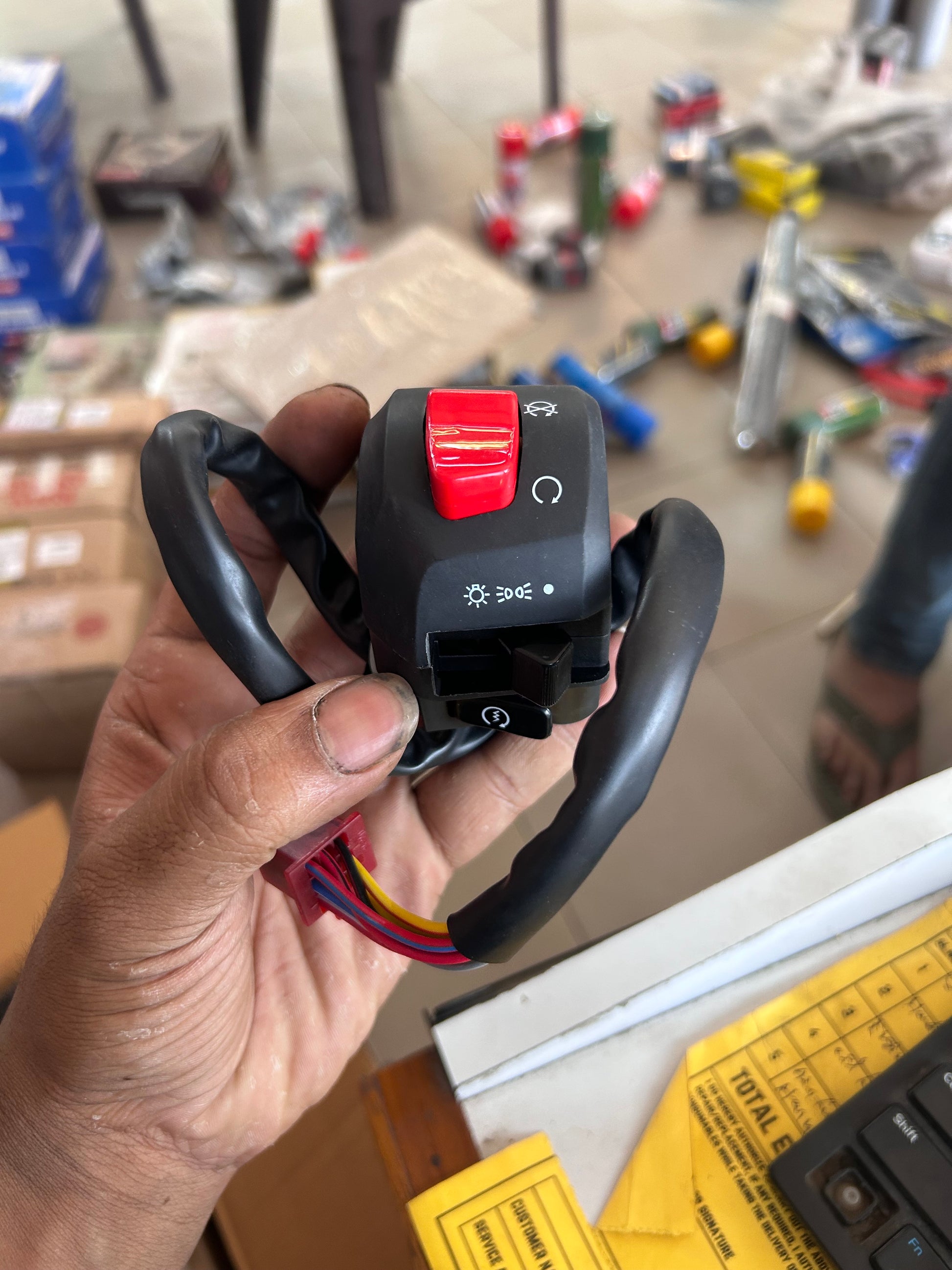 Royal Enfield BS3 Right-Hand Switch Module 560195/C for Bullet, Classic, Thunderbird

