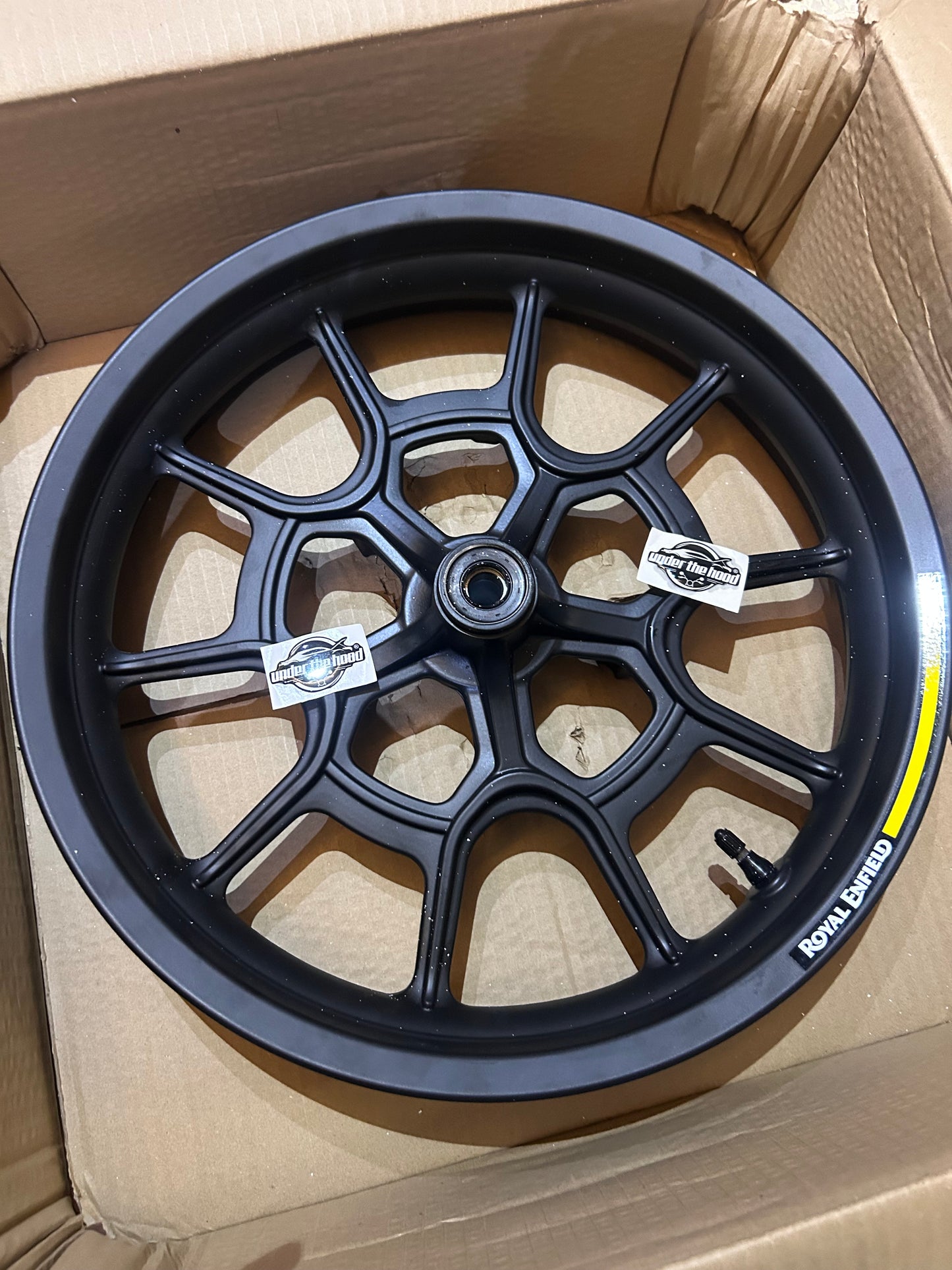 Royal Enfield RAJ00494 / RAJ00494/A – Front Rim Assembly with Sticker, Black – Hunter 350 (HNTR 350) 17 x 3.00 Front Wheel Rim
