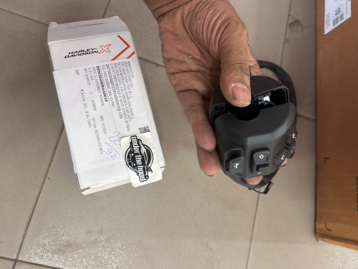 Harley-Davidson X440 / 440X (Sept.,2023) Genuine Switch Assembly Winker – HDH35200RAA001S – Left Handlebar Indicator / Horn Switch Cluster (OEM)