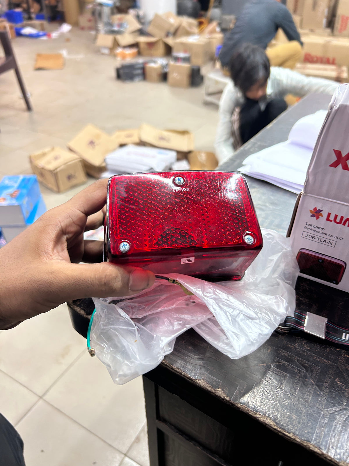 Lumax American Type Retro Tail Light for Royal Enfield Bullet 350 – Old School Square Backlight | 206-TLA-N