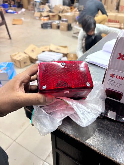 Lumax American Type Retro Tail Light for Royal Enfield Bullet 350 – Old School Square Backlight | 206-TLA-N