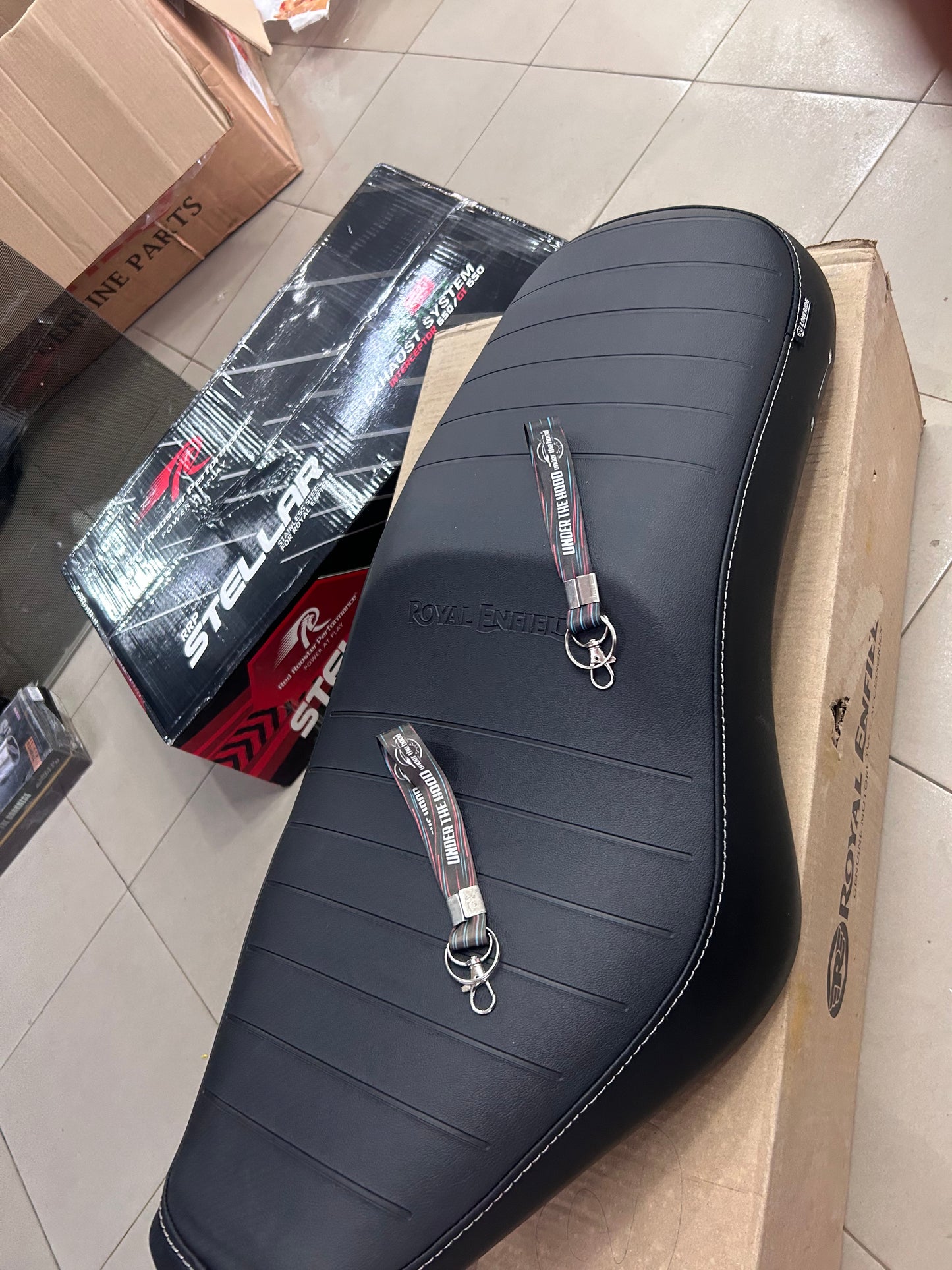 Royal Enfield Black Low Ride Dual Seat KXA00053 — OEM Lowered Seat for Bullet 350