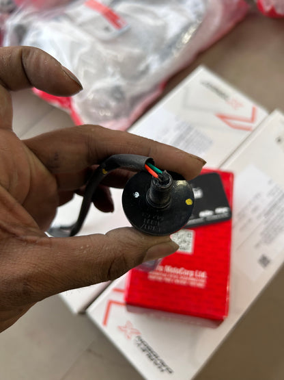 Hero Genuine Left Rear Winker Assembly for Glamour XTEC 2 | LH Rear Indicator / Left Rear Turn Signal | ADJRA8C001000G