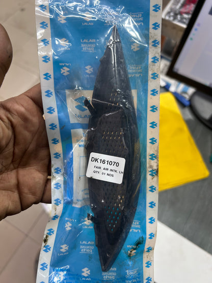 Fairing Air Intake Right (DK161071) – Genuine Bajaj for Pulsar 220 UG4