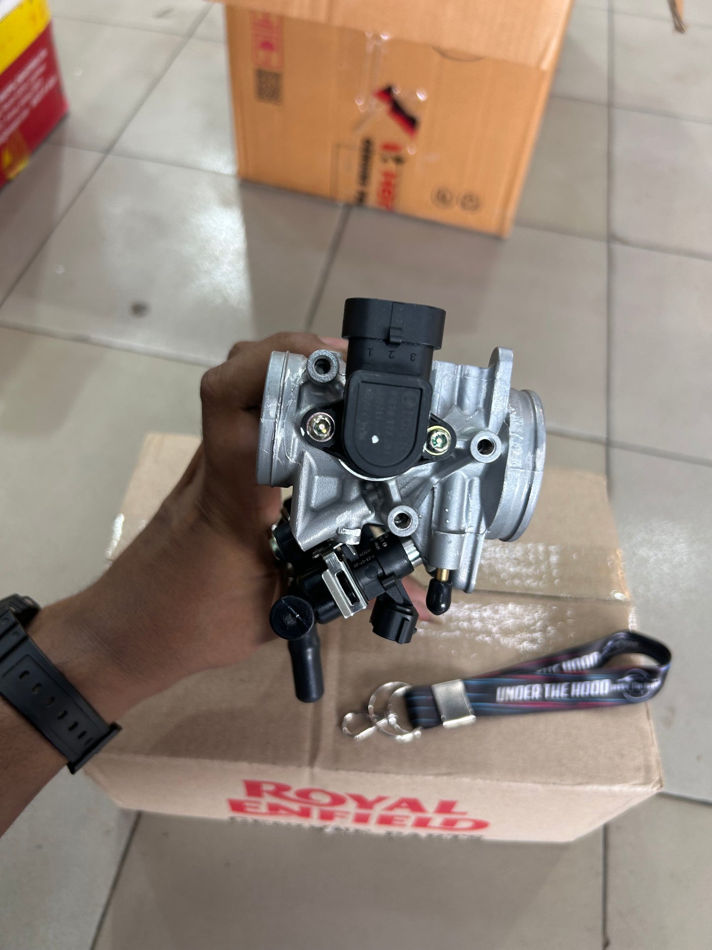 Royal Enfield 576033/F – Throttle Body OEM for Interceptor 650 & Continental GT 650 (UK/Euro IV-V)