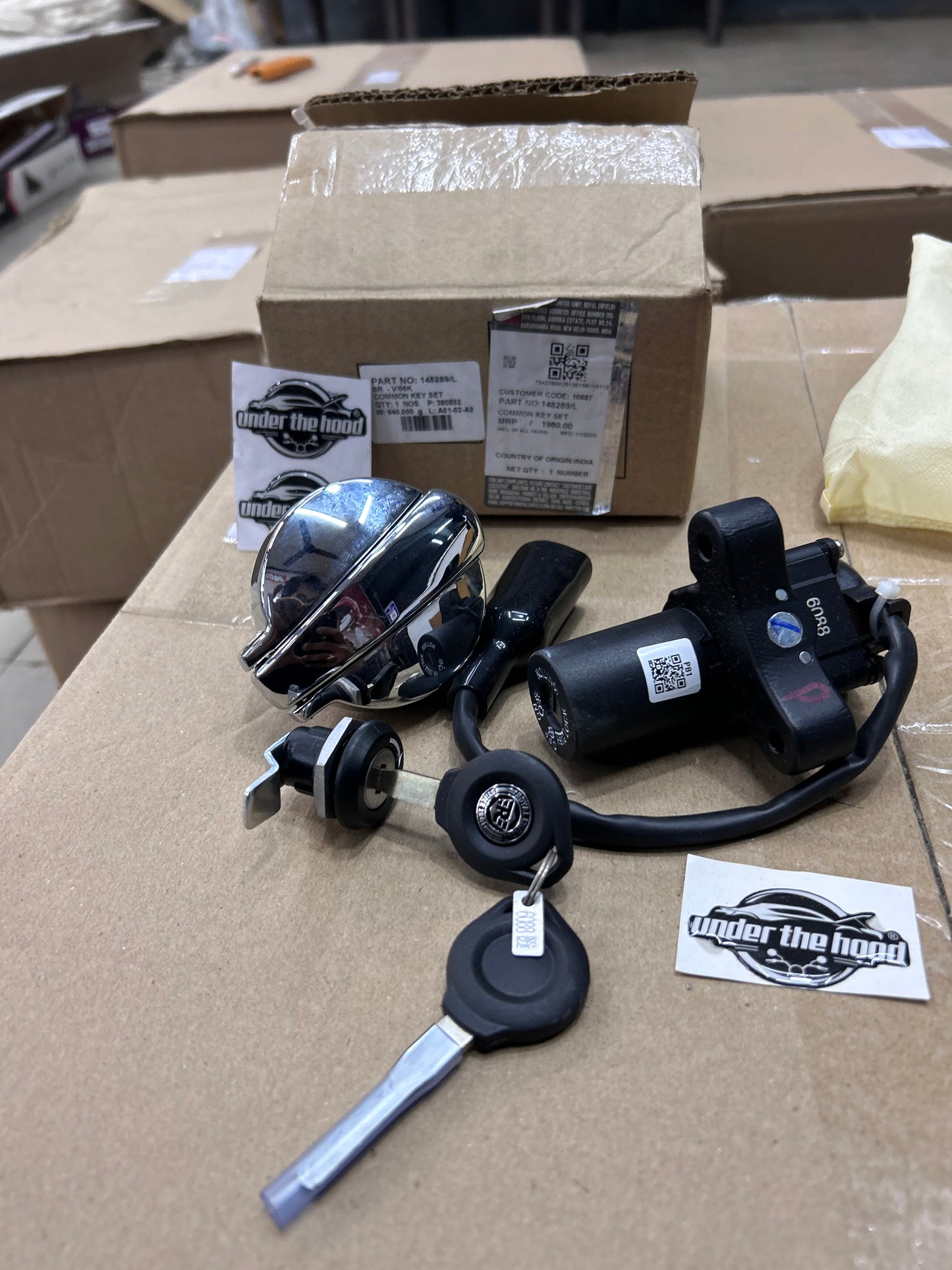 Royal Enfield 148289/L – Genuine Common Lock Set for Interceptor 650 & Continental GT 650 (Ignition + Tank + Seat + Tool)