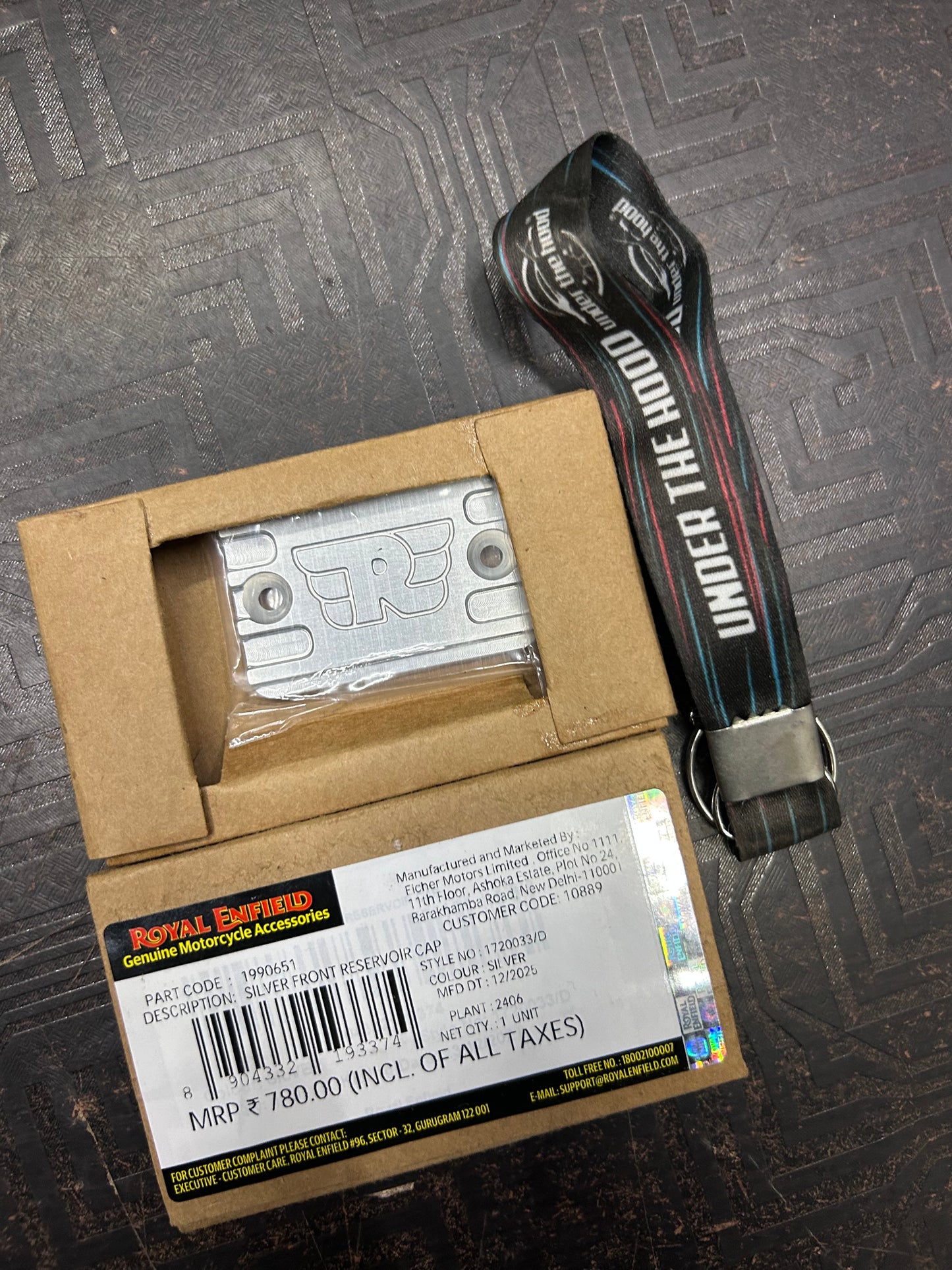 Royal Enfield 1990651 Silver Front Reservoir Cap – Machined Front Master Cylinder Cap for Classic 350/500, Bullet 350/500, Electra, Thunderbird, Himalayan, Scram 411/440, Interceptor 650 & Continental GT 650 (Genuine OEM)