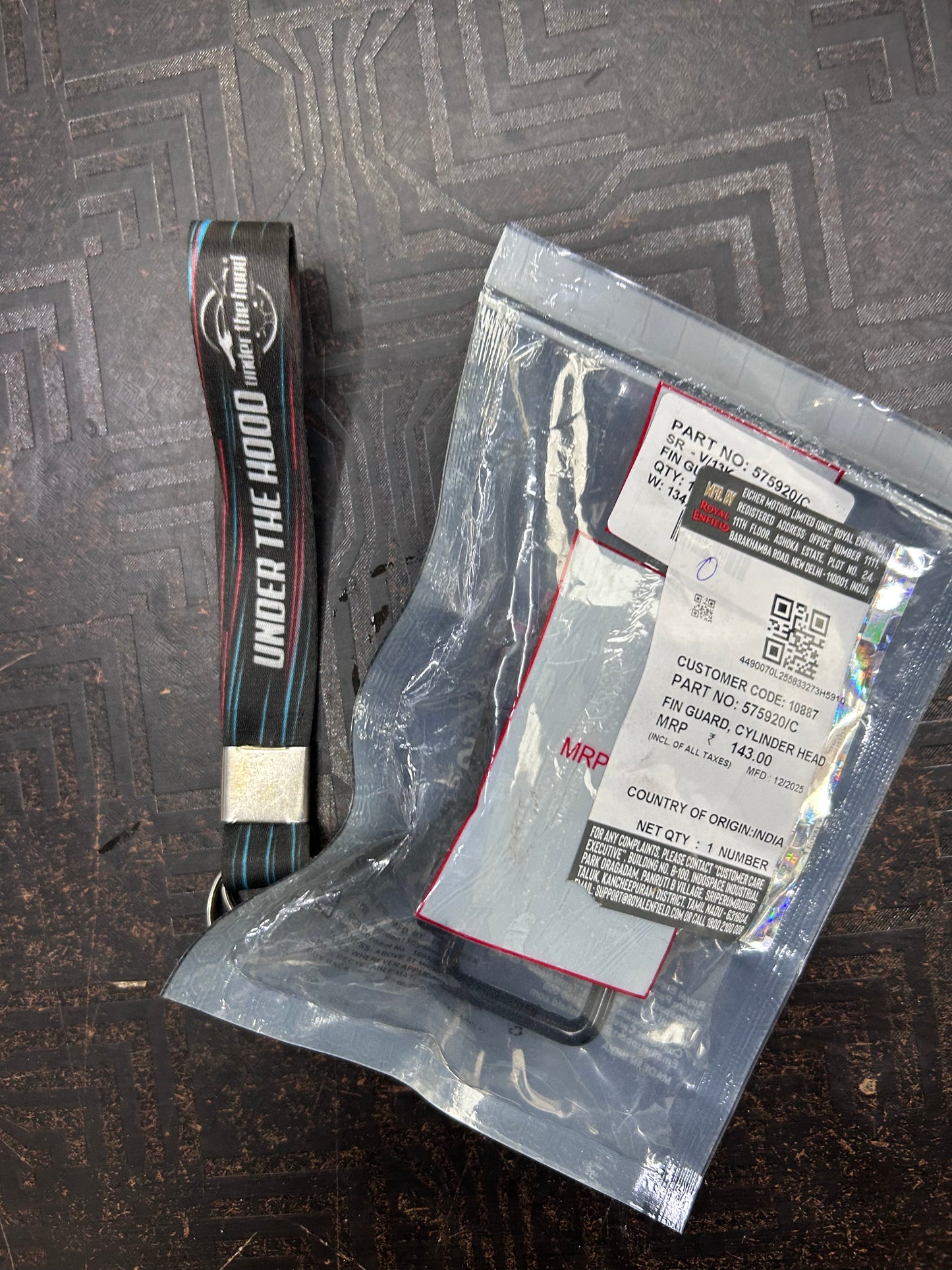 575920/C Royal Enfield Fin Guard, Cylinder Head for Interceptor 650 & Continental GT 650 (650 Twins) | Genuine OEM