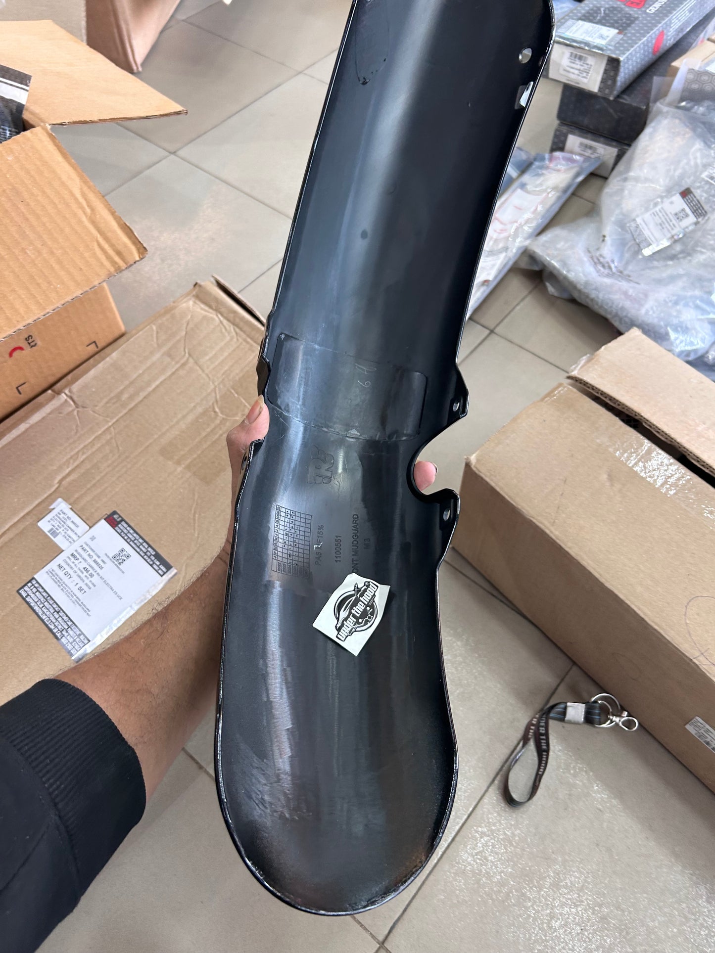 Royal Enfield Meteor 350 Front Mudguard / Front Fender – Glossy Black (Genuine OEM) – RAG00061/D