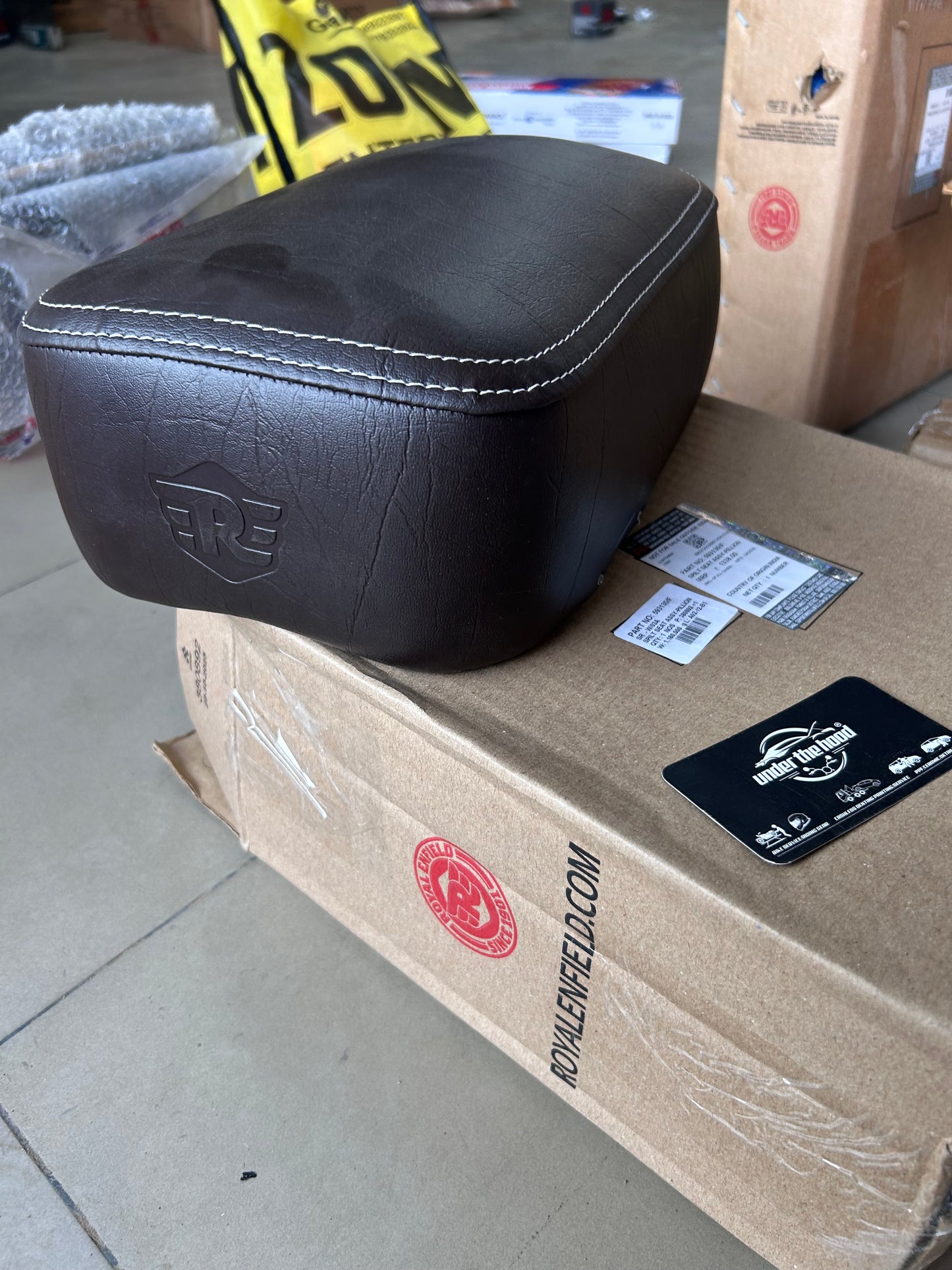 Royal Enfield Classic 350 / Classic 500 UCE Pillion Split Seat Brown – Genuine OEM Rear Seat 593130/F