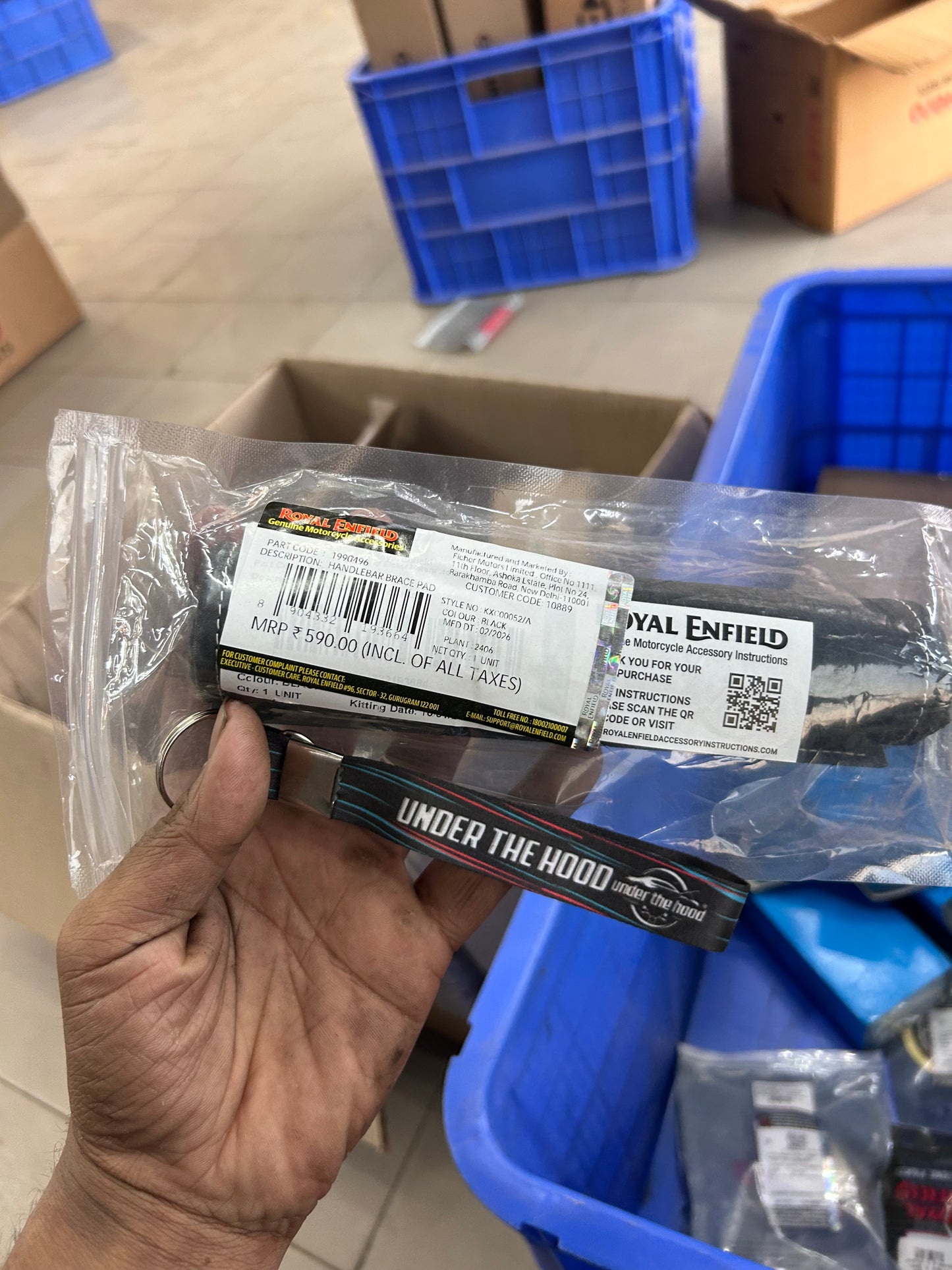 Black Handlebar Brace Pad (Foam Padded Crossbar Cover) for Royal Enfield Interceptor 650 – 1990496 (Replaces 1990402)