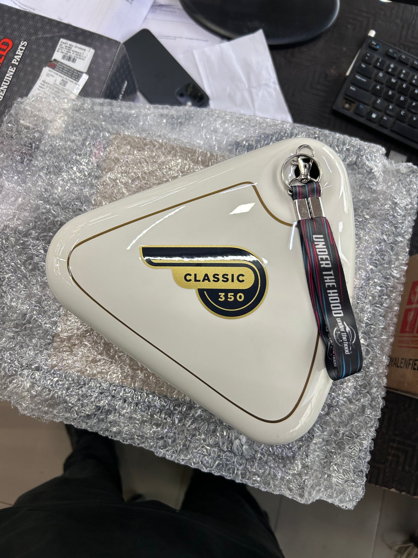 Air Filter Assembly with Sticker (Classic Ash) for Royal Enfield Classic 350 UCE BS3 – 823071 (C350 RVT)