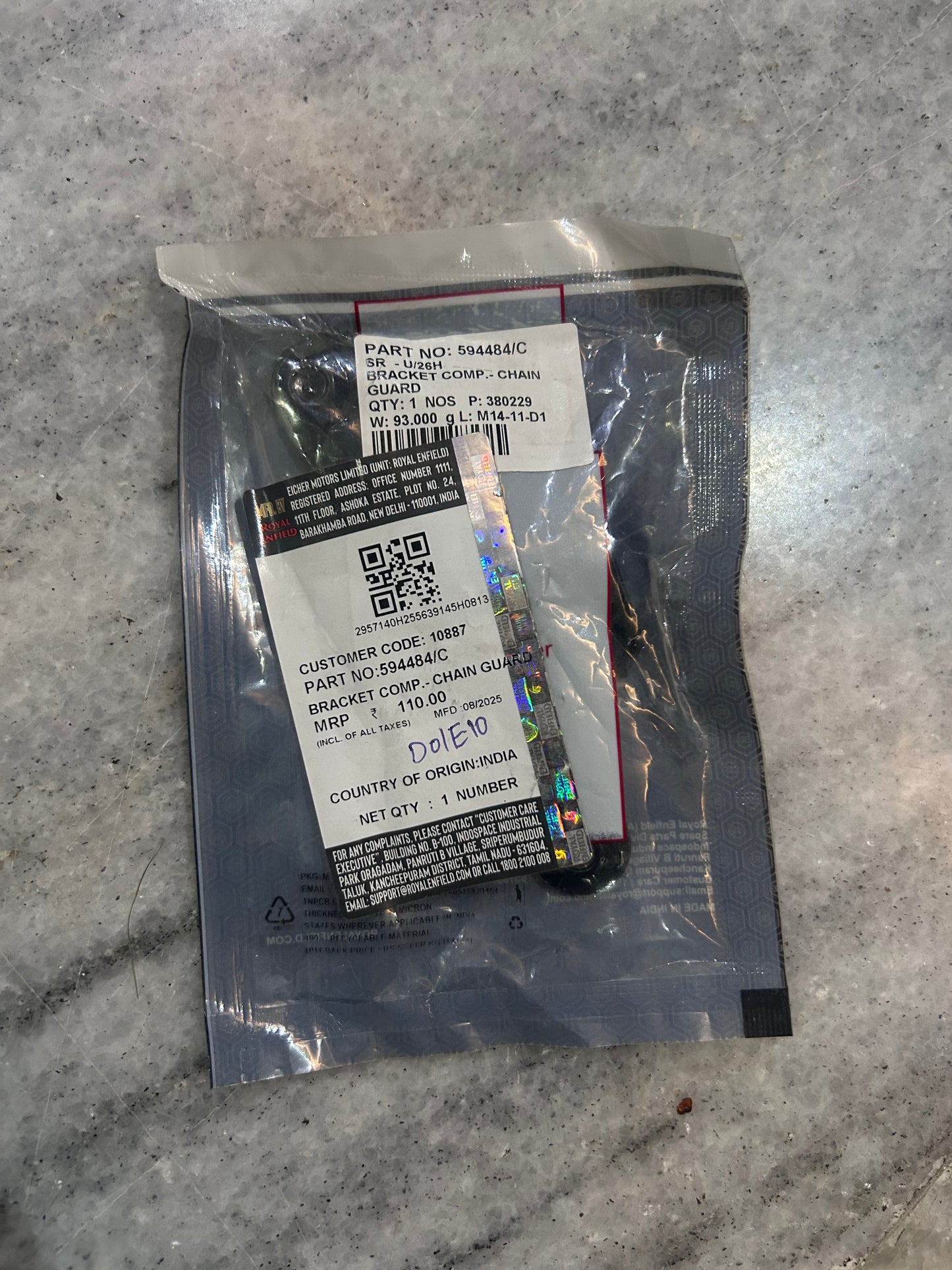 594484 – Bracket Comp., Chain Guard for Bullet 500 Euro IV / Bullet EFI 500 Disc (export), Thunderbird 350 NTB (India) & other NTB swingarm-chain guard setups – Genuine Royal Enfield