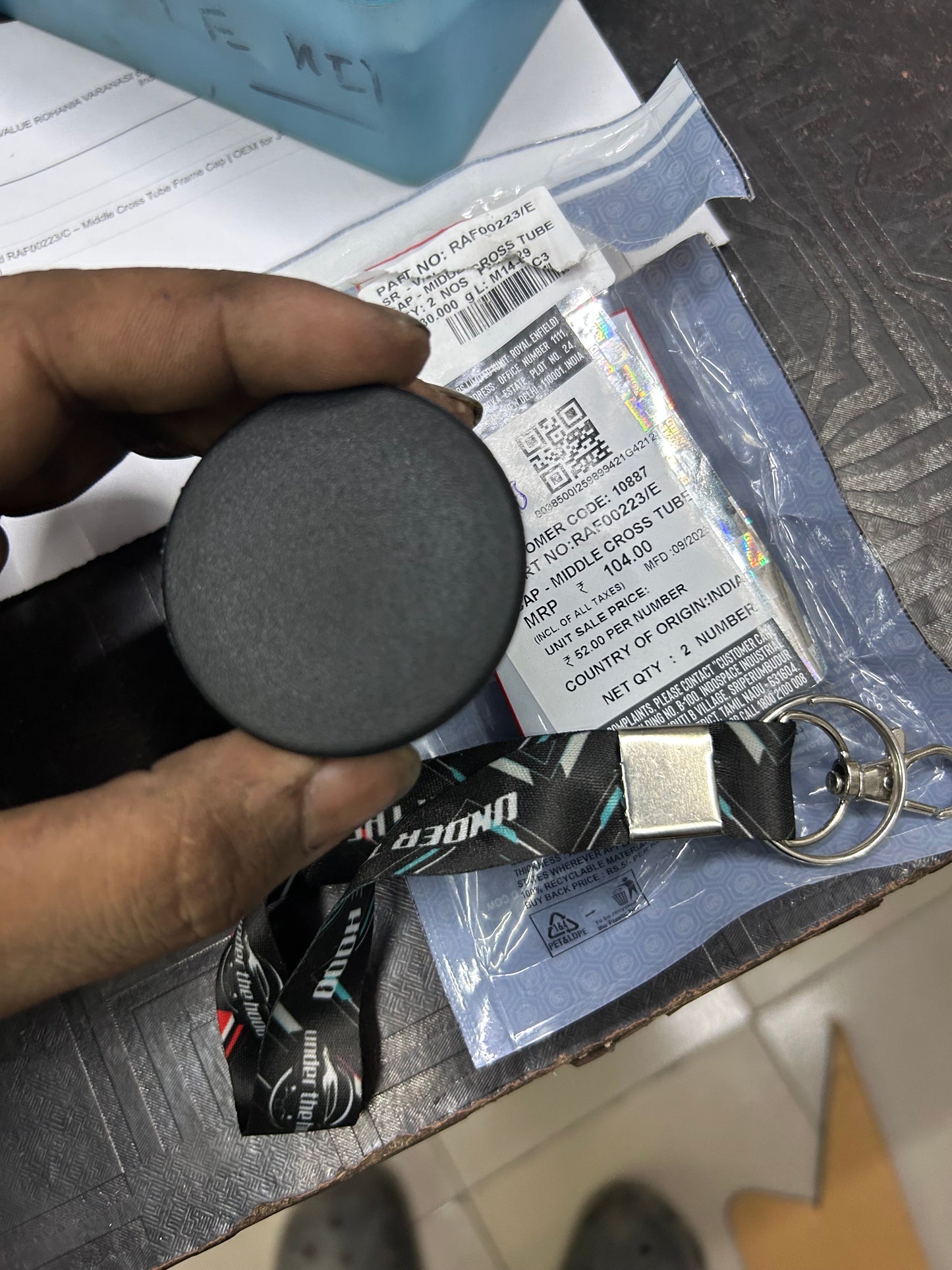 Royal Enfield RAF00223/C – Middle Cross Tube Frame Cap | OEM for J-Series (Bullet 350, Classic 350 UK, Meteor 350, Hunter 350)