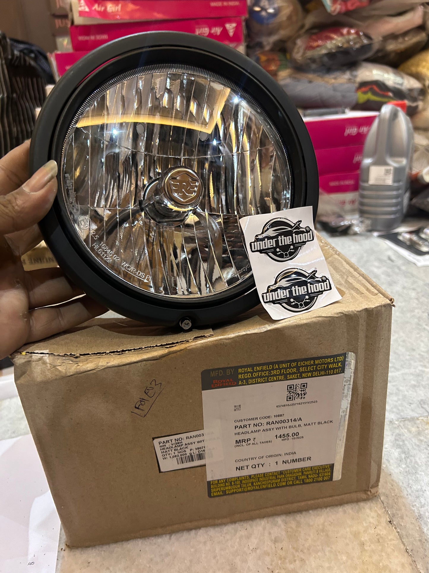 Royal Enfield Headlamp Assembly with Bulb – Matte Black – Classic 350 Reborn (J-Series, BS6) – Part No. RAN00314/A