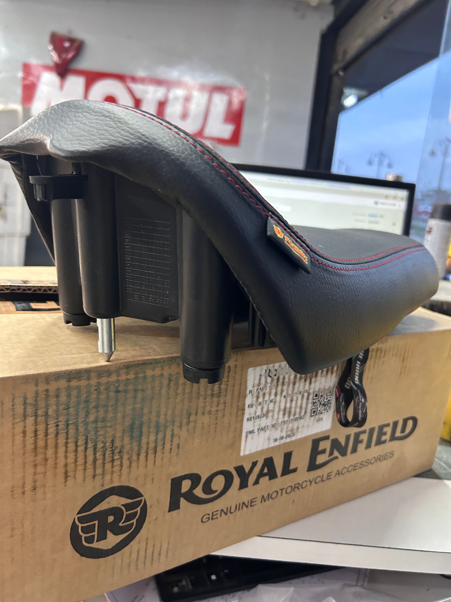Royal Enfield 1990495 Black Premium Touring Rider Seat — OEM Upgrade for Continental GT 650