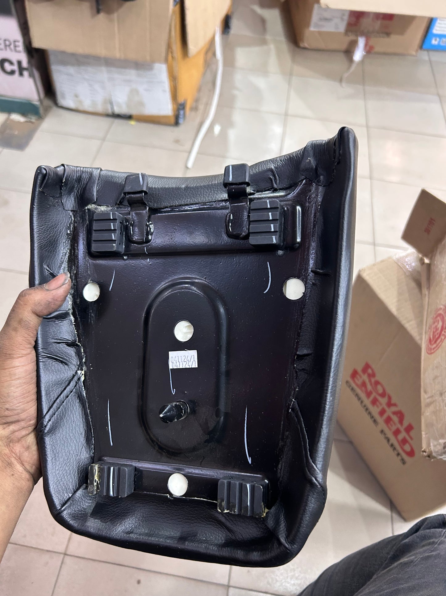 Royal Enfield 594298 – Pillion Seat Assembly | Compatible with Thunderbird 350 & 500 | Genuine OEM Part