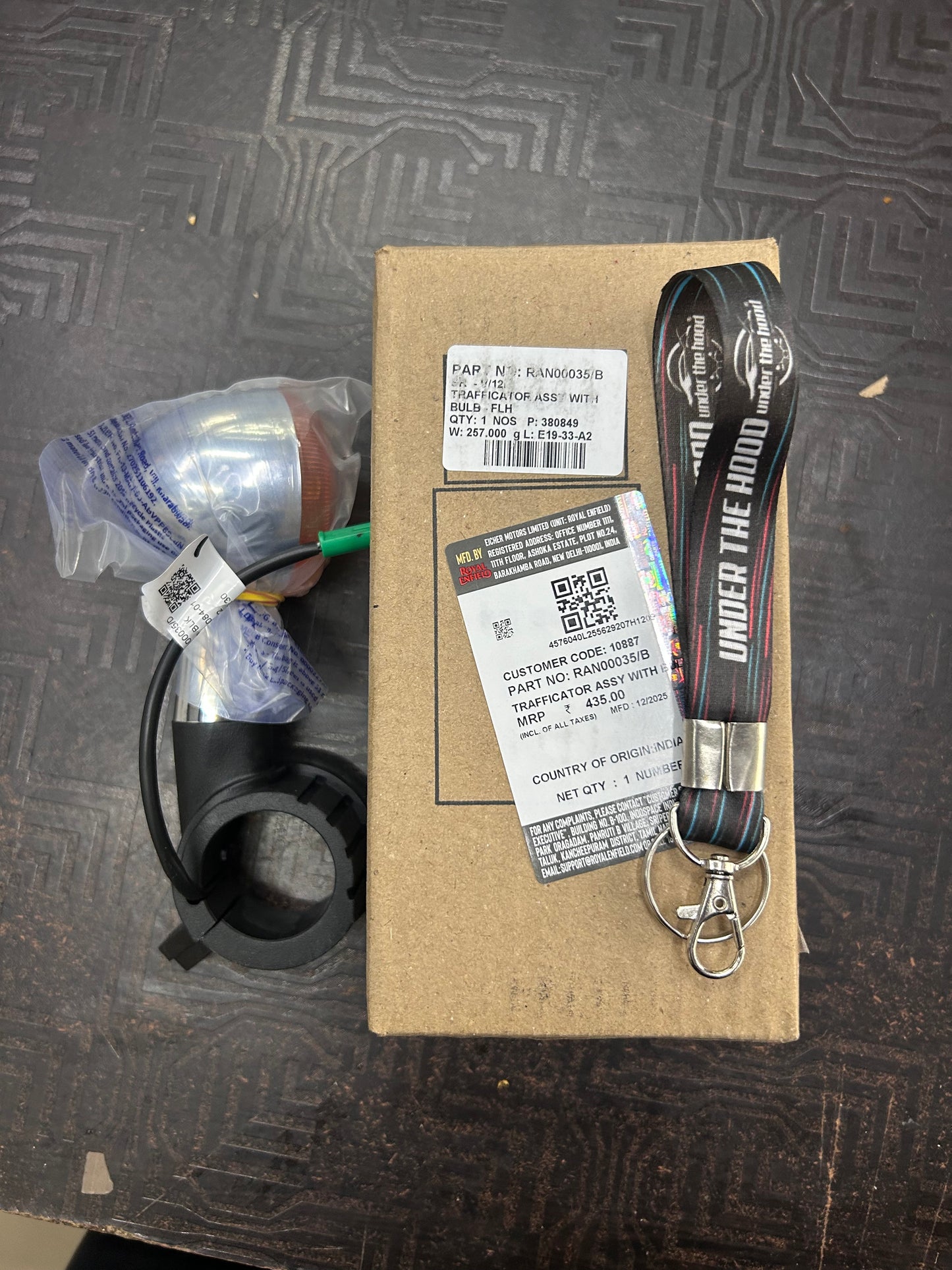 Royal Enfield RAN00035 / RAN00035/B – Trafficator Assembly with Bulb, Front Left (Chrome) for Classic 350 Reborn (J-Series BS6) & New Bullet 350 – Genuine OEM Indicator