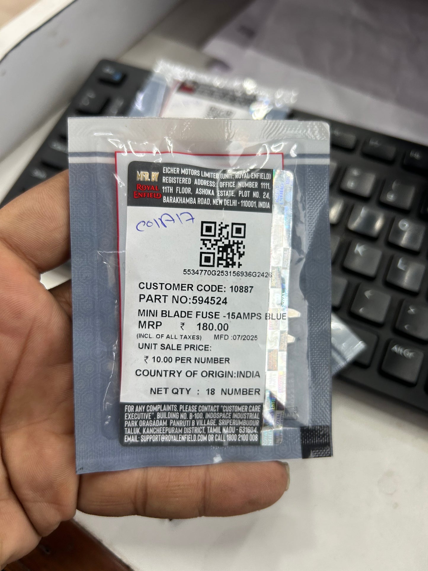 Royal Enfield Mini Blade Fuse Set (OEM) – 594523 (20A), 594524 (15A), 594525 (10A) – Bullet, Classic, Meteor, Interceptor, GT, Himalayan