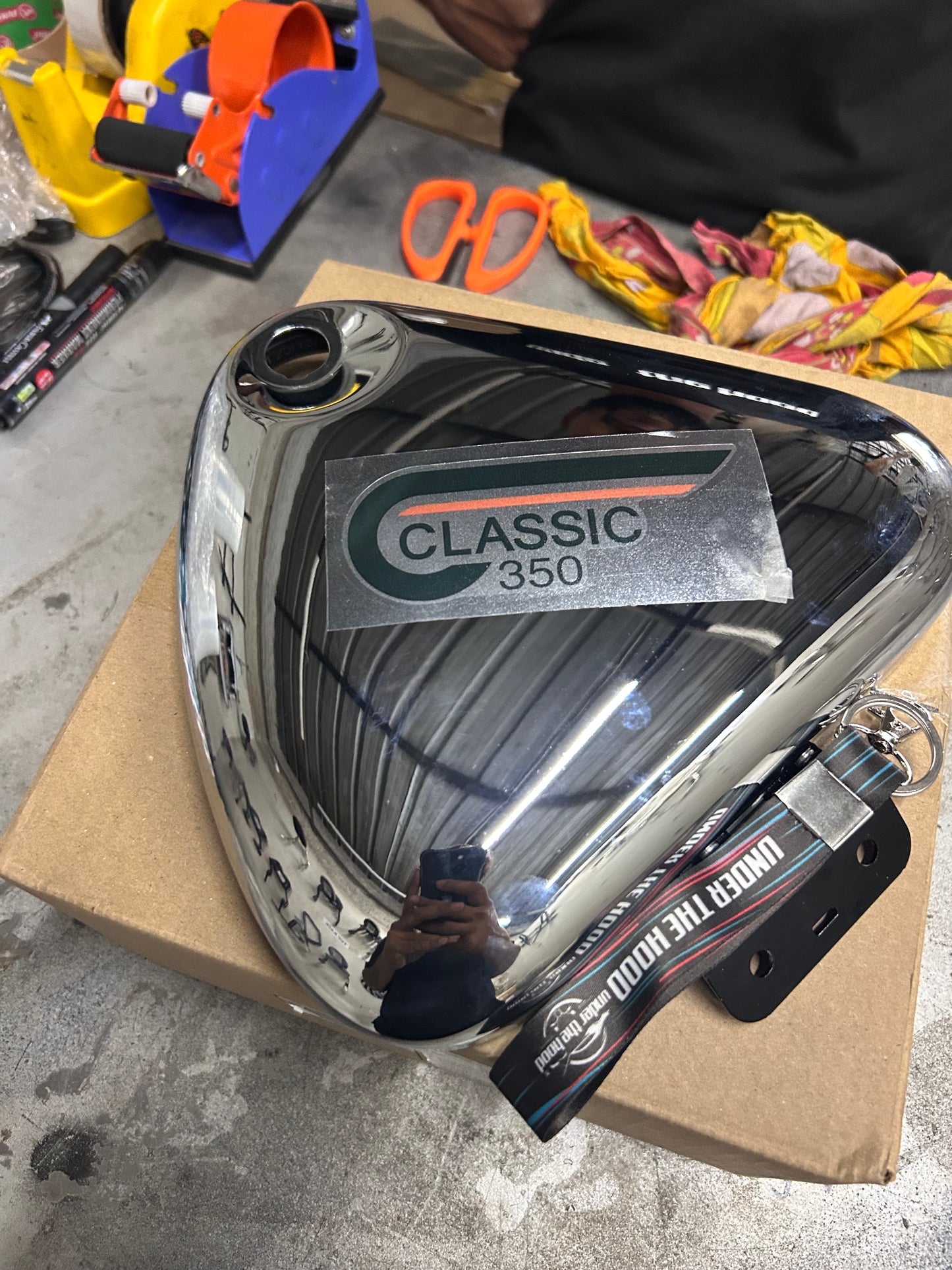 Chrome Side Panel with Sticker (LH) for New Classic 350 "Chrome Emerald Green" (J-Series, BS6) – RAV02286/A