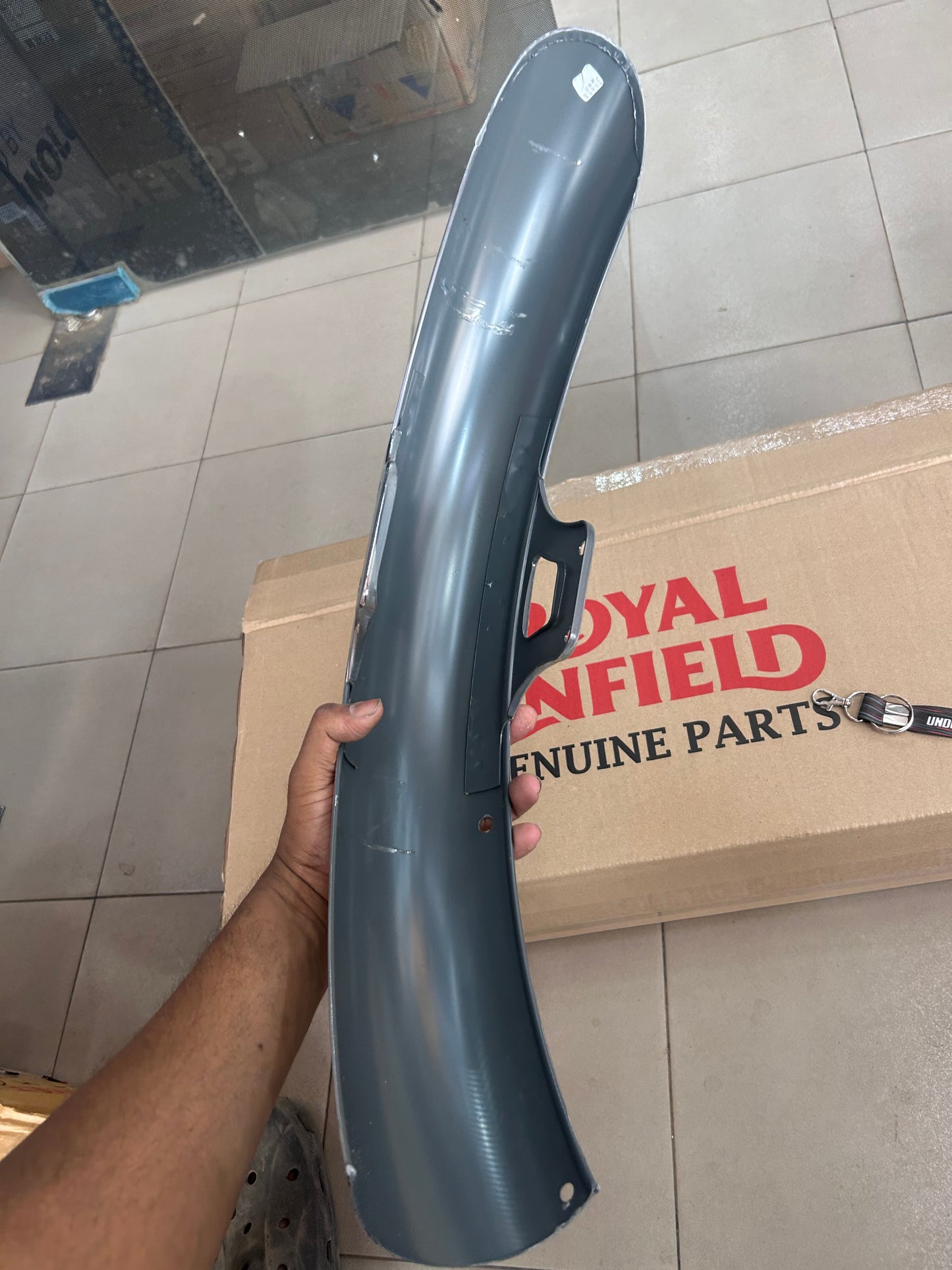 Royal Enfield 560544 – Front Mudguard (Disc Brake, Chrome-Plated) for Electra 350 UCE (ES Disc Model)