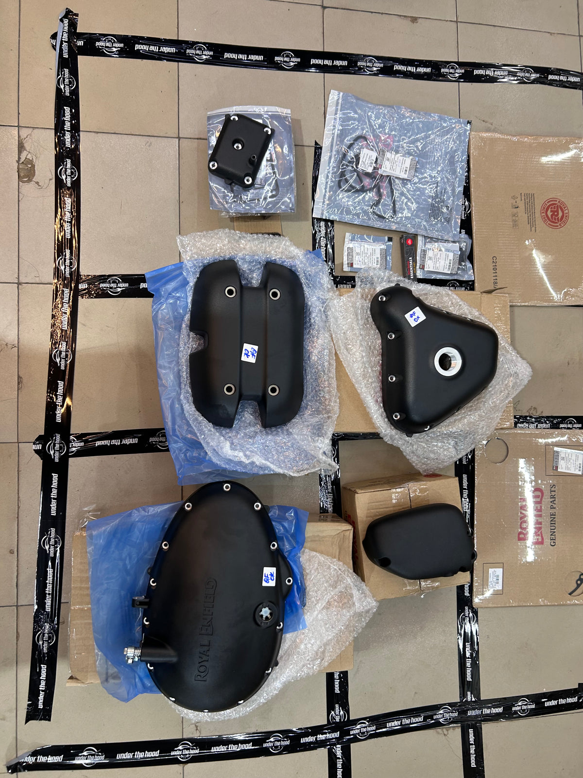Royal Enfield Interceptor 650 & Continental GT 650 Black Engine Cover Conversion Kit