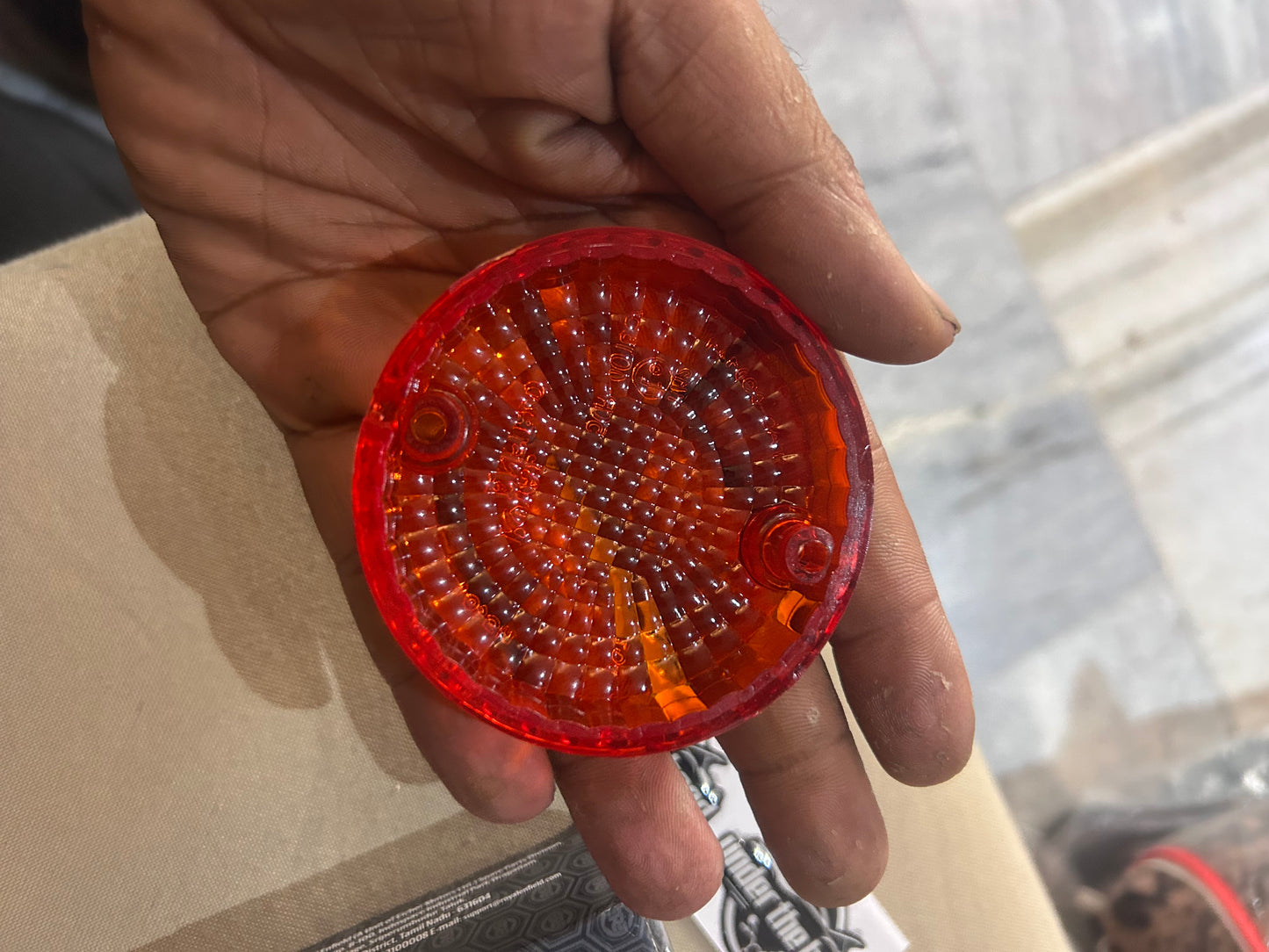 582648/A – Indicator Lens (Amber) for Royal Enfield Bullet 350 UCE, Classic 350 UCE, Classic 500 EFI/UCE, Electra 350 UCE, Standard 350 – Genuine OEM “Trafficator” Lens