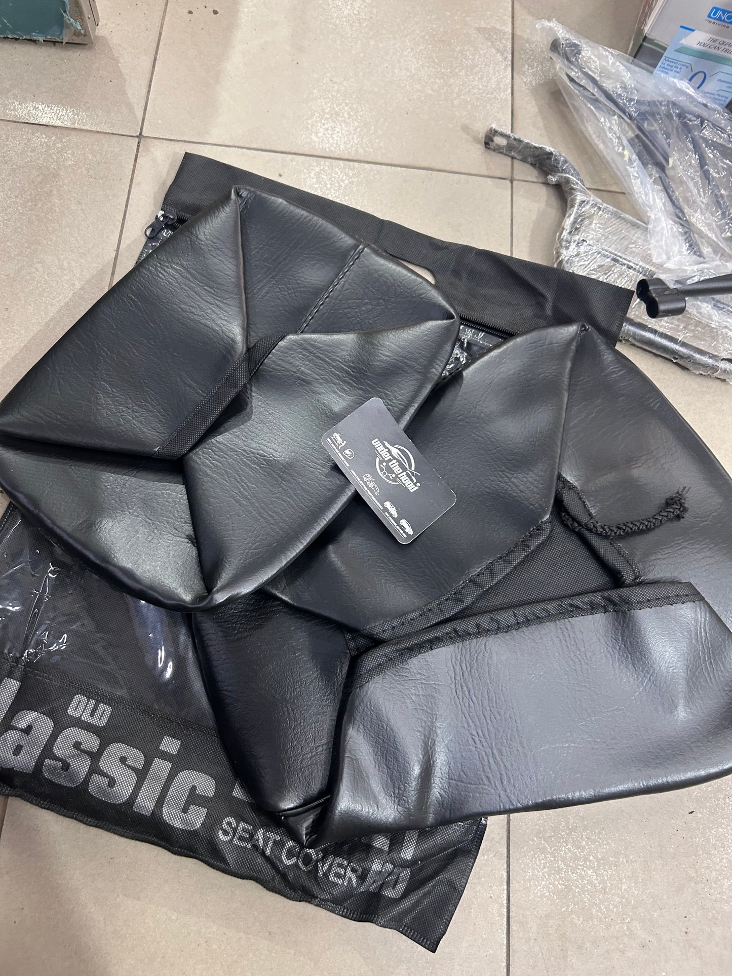 Heavy Duty Seat Cover Set for Royal Enfield Classic 350 & Classic 500 UCE – Black Split Seat Cover Kit (Aftermarket)
