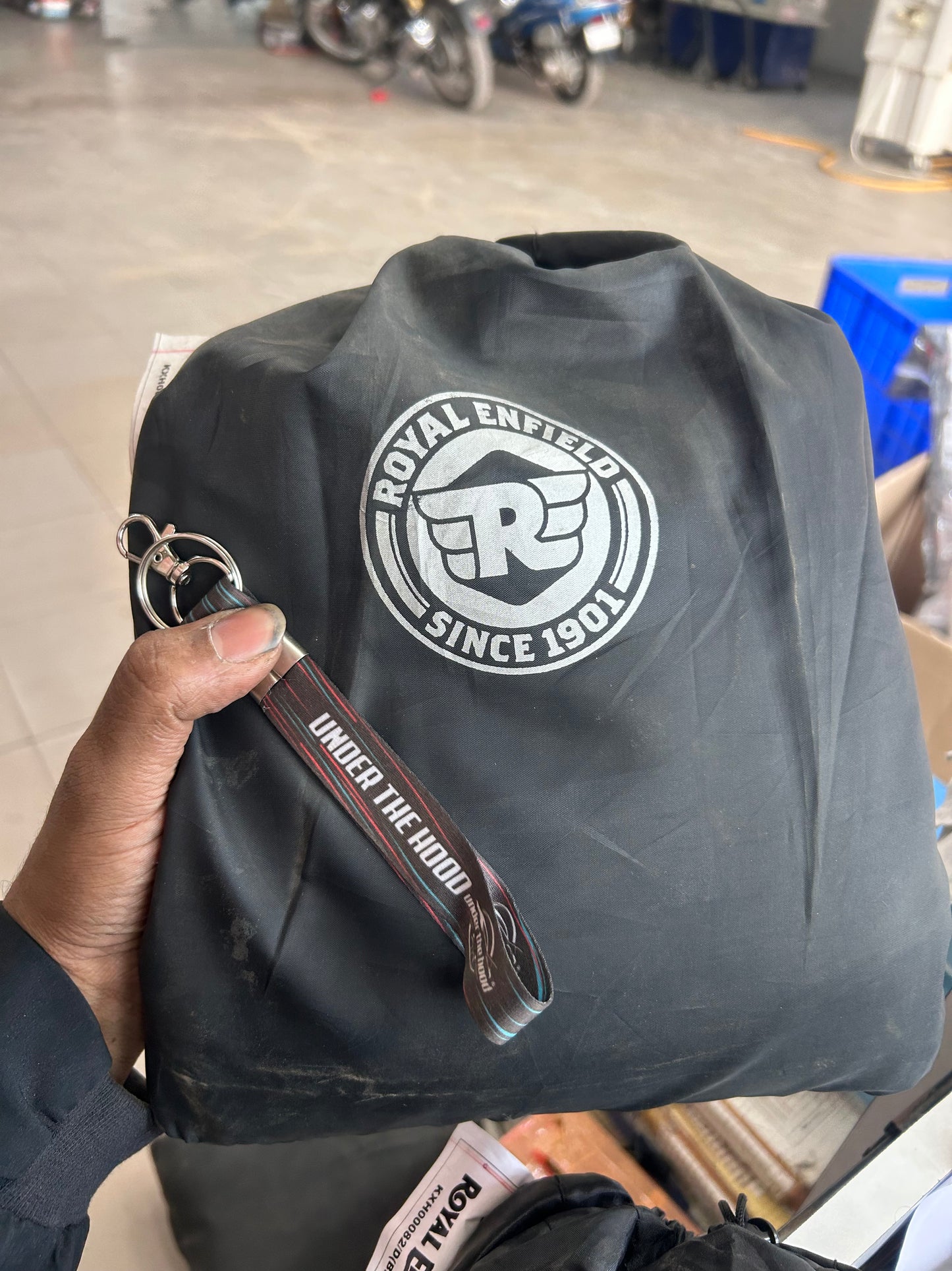 Royal Enfield Black Pleated Seat Cover KXA00132 — OEM Hunter 350 Seat Accessory