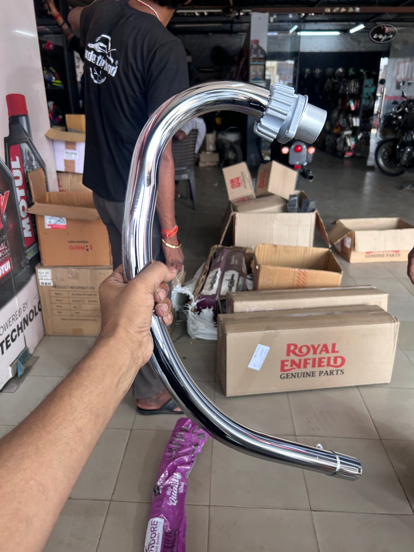 HKK Indore “C” Type Bend Pipe (Chrome, 38mm) for Royal Enfield UCE BS3/BS4 – Without O2 Sensor Port – Code HKKB1A