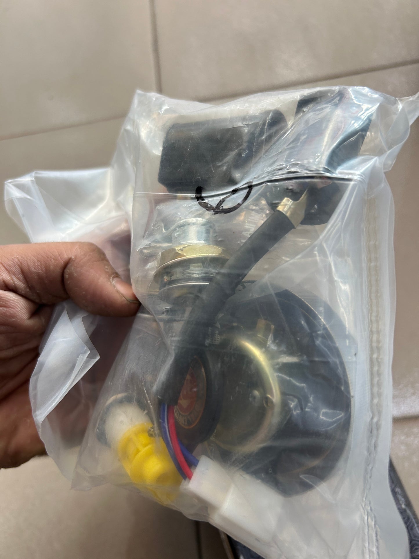 Royal Enfield 145375/A – Common Key Lock Set AC/DC (Ignition, Steering, Tank, Toolbox & Battery Locks) for Bullet 350/500 Old Model, Thunderbird & Standard 350 (2009–2013)