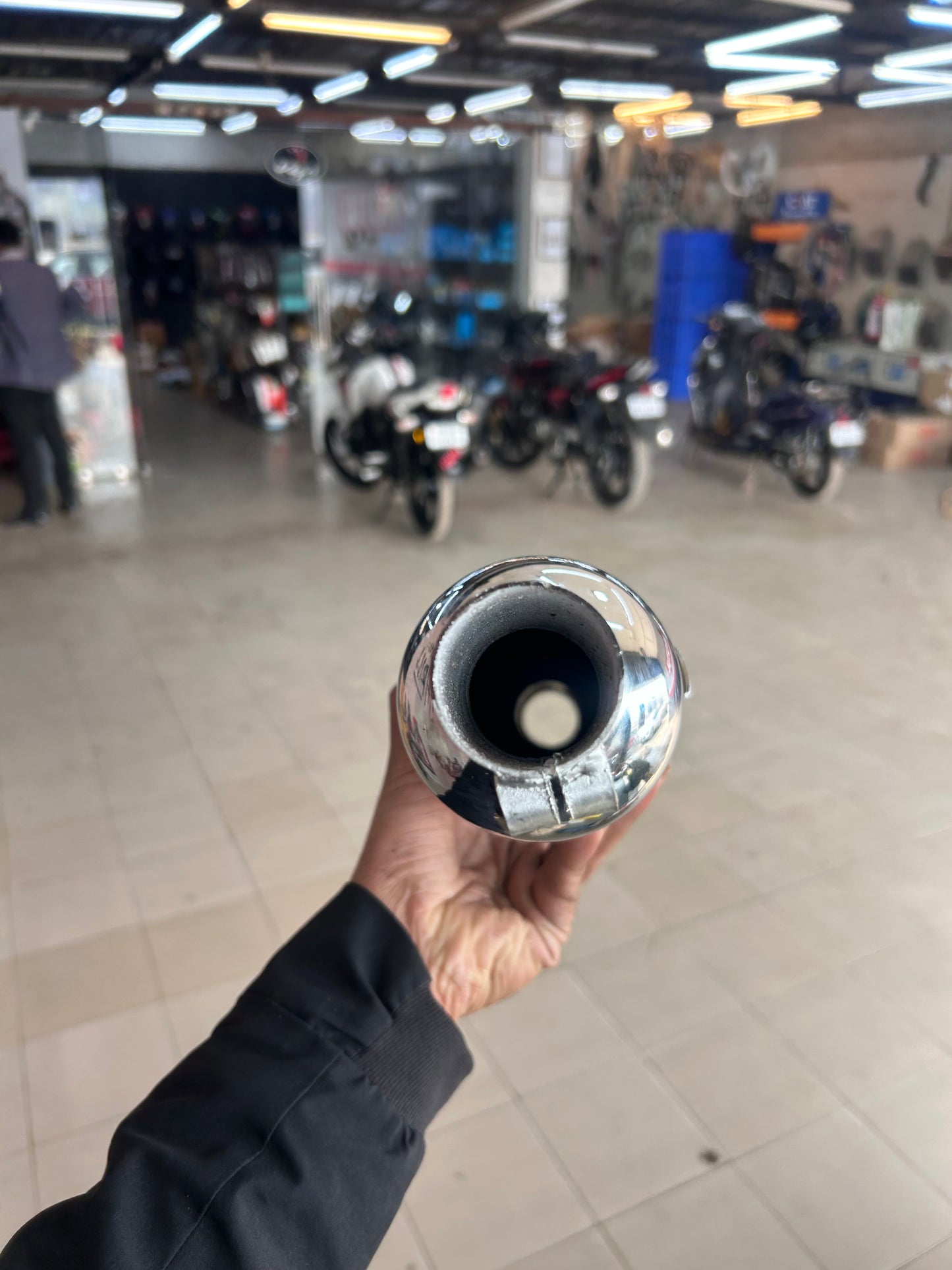 HK Mini/Chota Punjab Short Bottle Silencer (Small Mouth, Chrome) for Royal Enfield Classic 350 Reborn (J-Series) & New Bullet 350 2023+ (Battalion Black) – HK