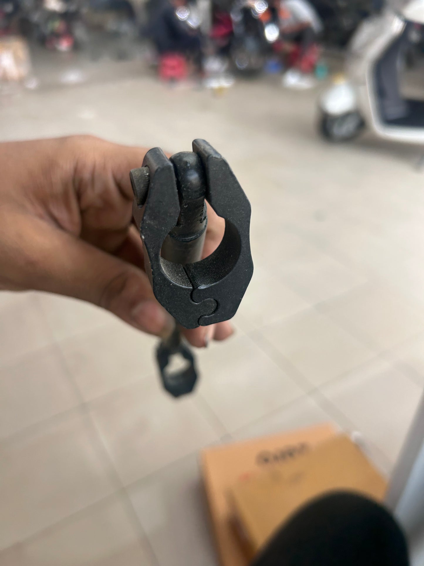 Vibration Damper Rod for Royal Enfield – Anti-Vibration Handlebar Support (2 Models)