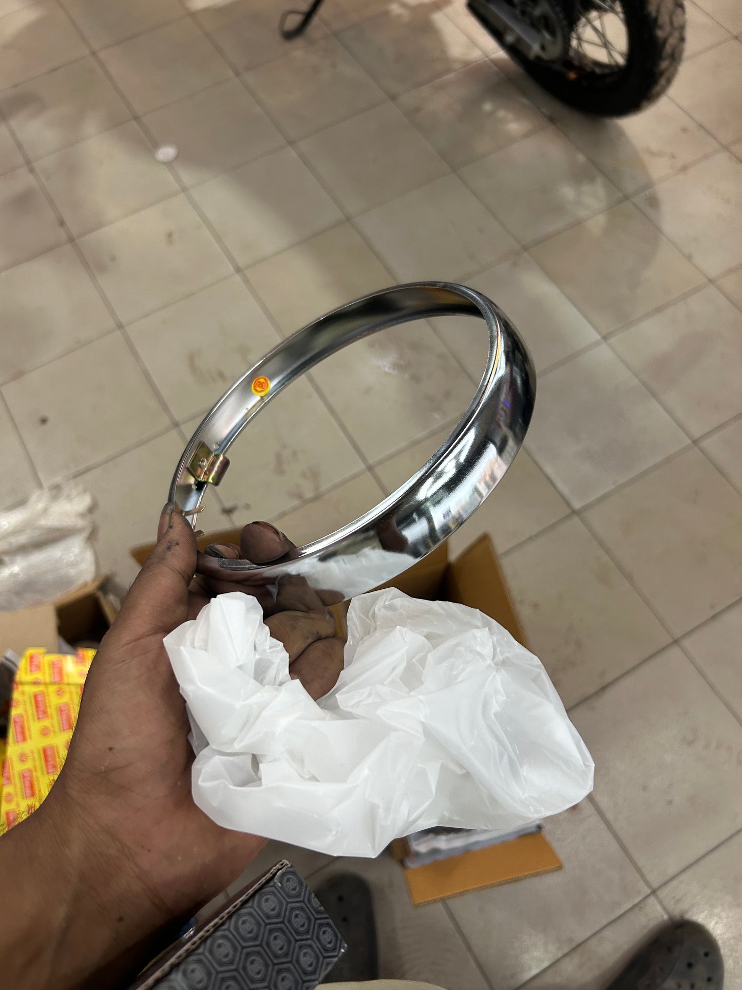 Royal Enfield 583888/A Headlamp Outer Rim – Chrome Ring (Classic/Bullet/Electra)