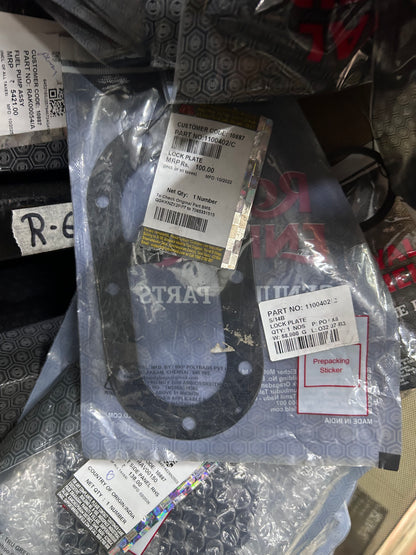 Royal Enfield Fuel Pump Lock Plate / Retainer Ring | Bullet, Classic, Meteor, Hunter 350 | 1100402/C | Genuine OEM