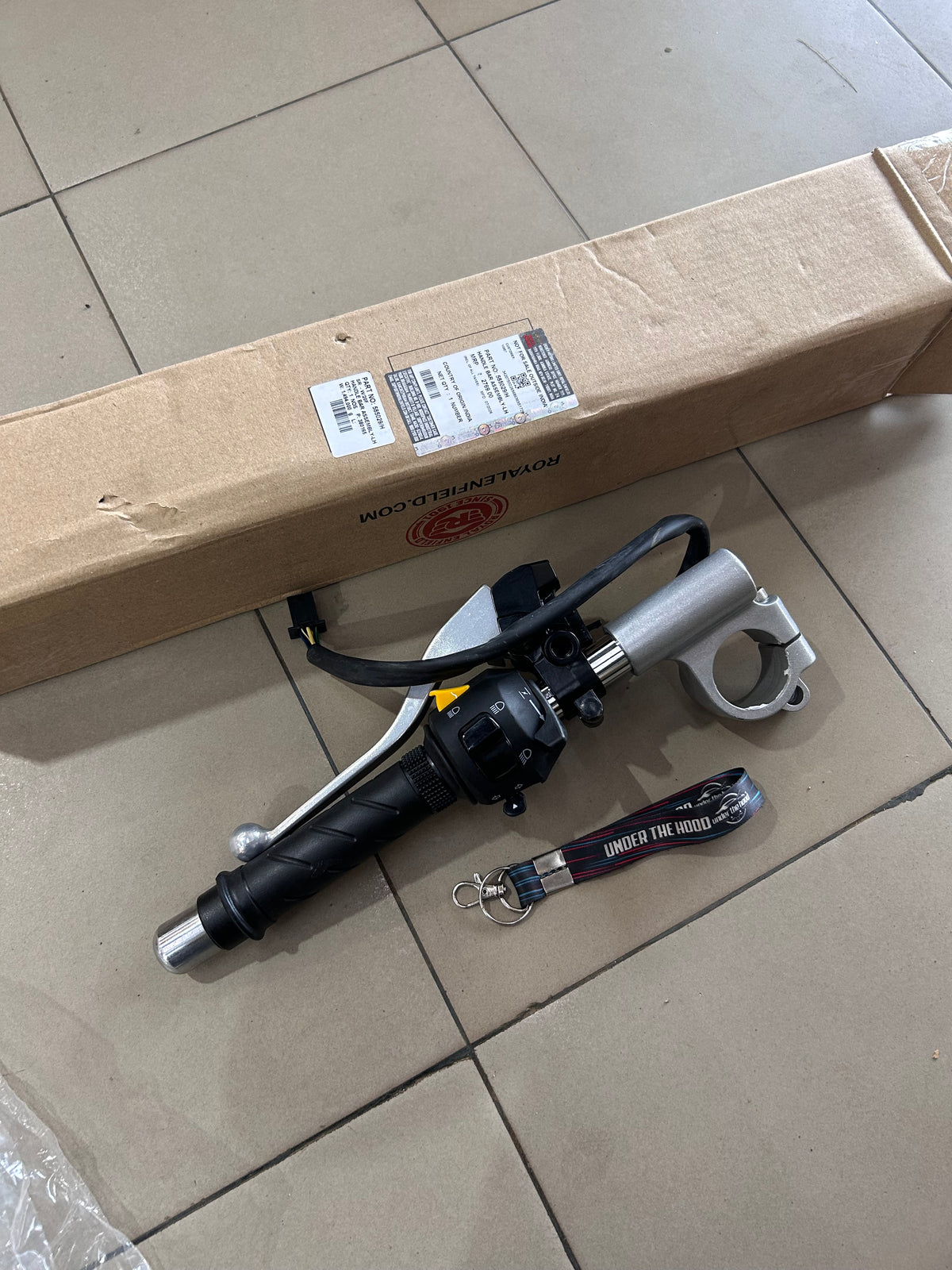 Royal Enfield Continental GT 535 Left Clip-On Handlebar Assembly with Switchgear & Clutch Lever – 585029/H