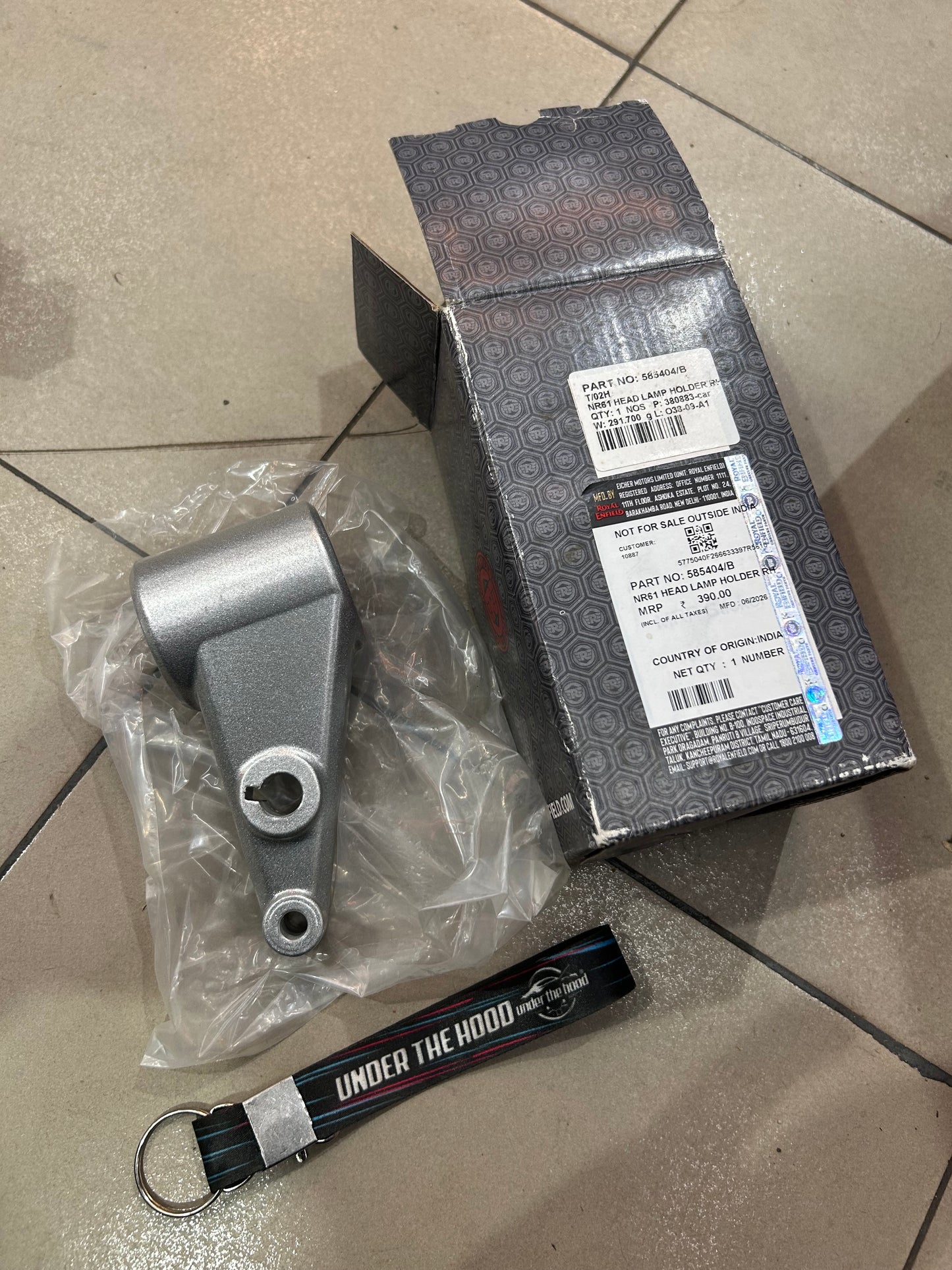 Royal Enfield Continental GT 535 Headlamp Holder RH 585404/B