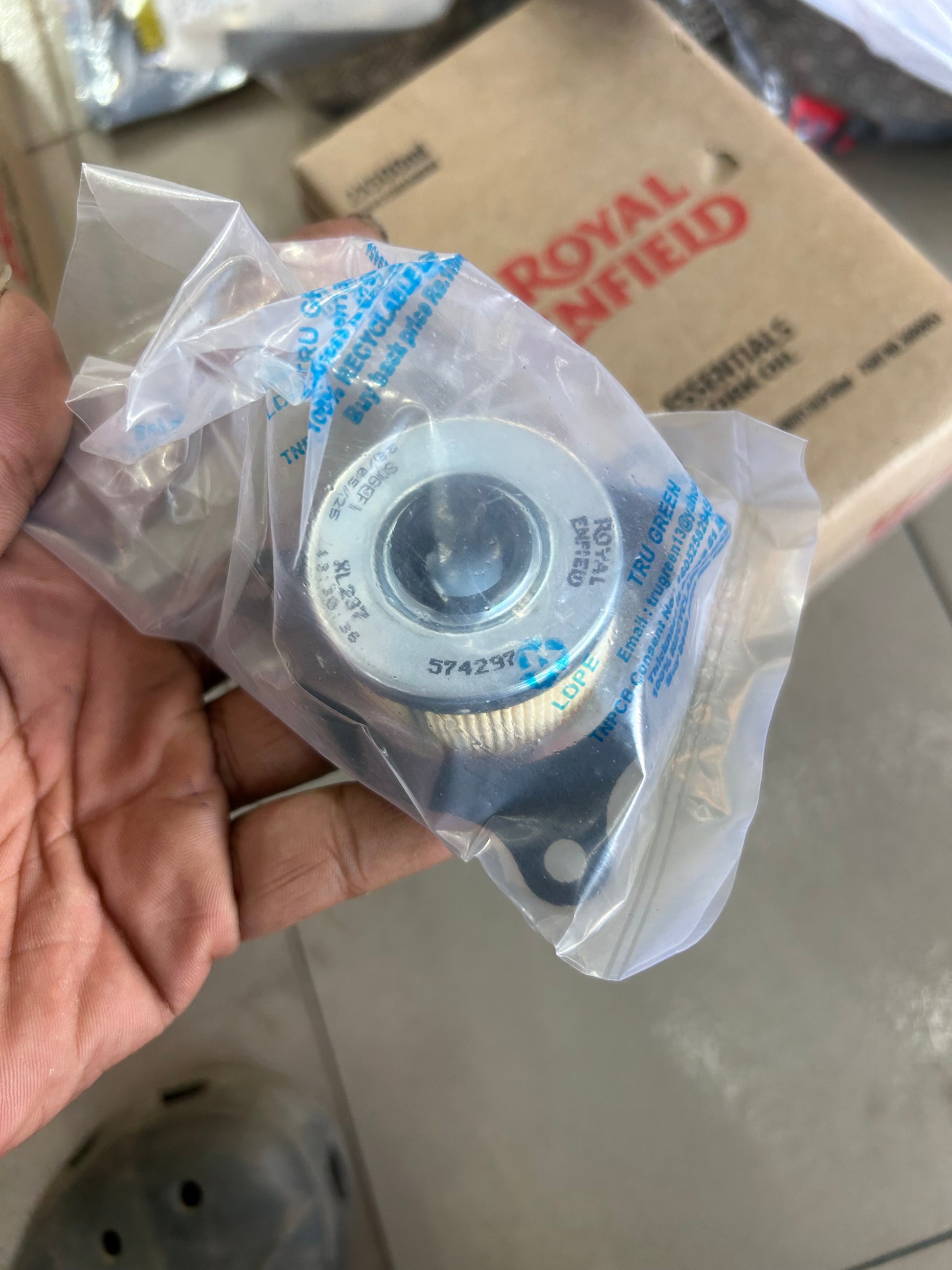 Royal Enfield Oil Filter Kit 888464 for Himalayan 411 & Scram 411 – Genuine Spare Part