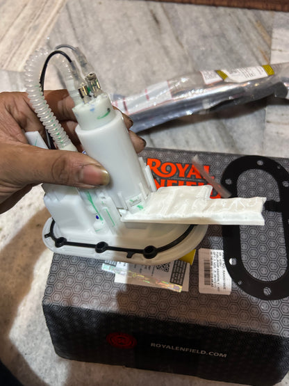 Royal Enfield RAK00199/E – Fuel Pump Assembly Kit OEM for Classic 350 ABS BS6 & compatible 350 models